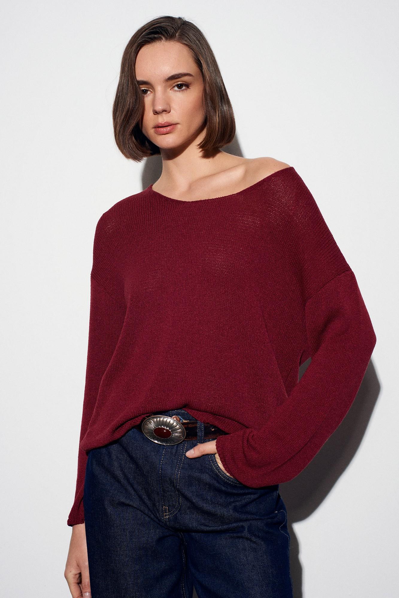 Wholesale Women's Burgundy Scoop-Neck Flowy Sweater 0431W26-10706