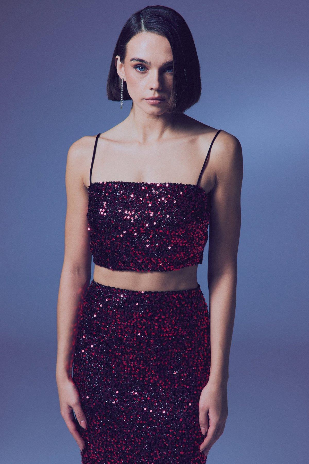 Wholesale Women's Burgundy Sequined Strappy Crop Top 0033-1683-1551