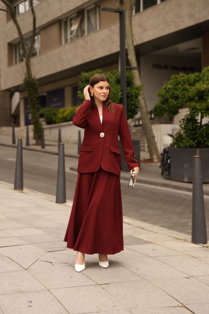 Wholesale Women's Burgundy Skirt Suit  0043-1962