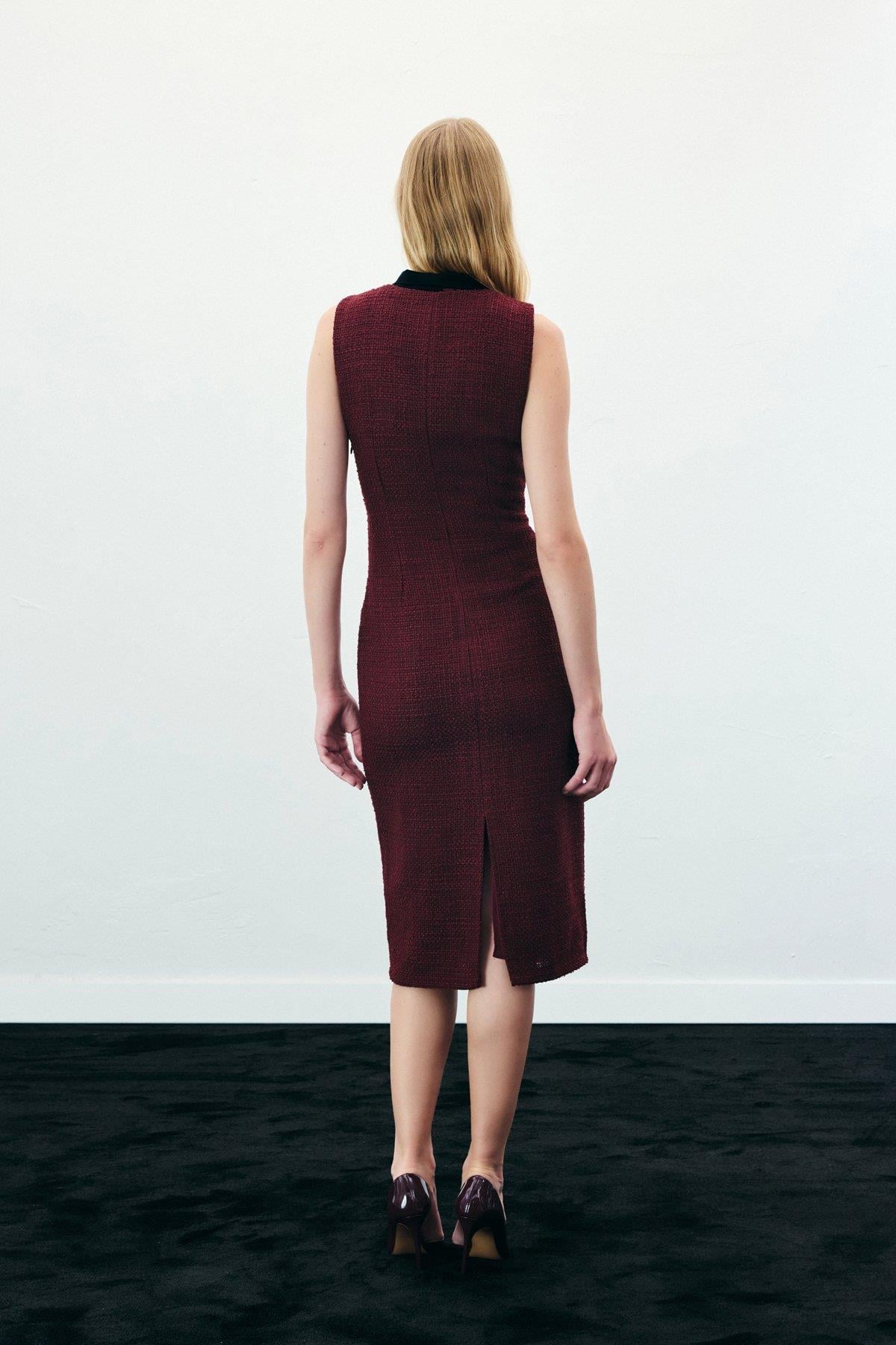 Wholesale Women's Burgundy Sleeveless Tweed Dress with Scarf 0033-1551-3503