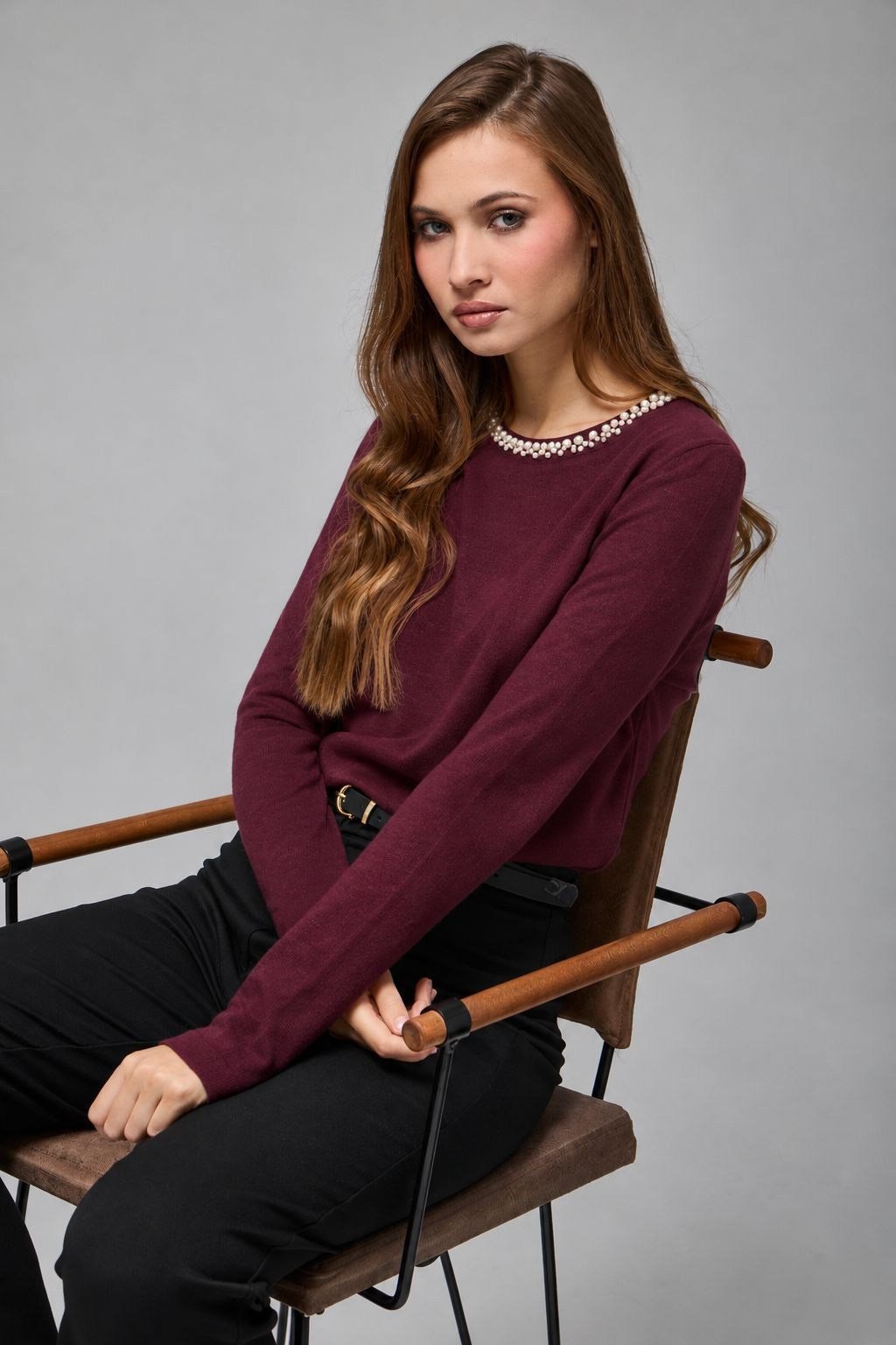 Wholesale Women's Burgundy Soft-Textured Knit Sweater with Pearl-Embellished Collar 0037-3716