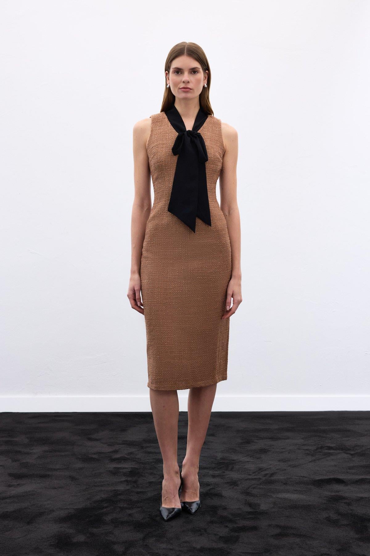 Wholesale Women's Caramel Sleeveless Tweed Dress with Scarf 0033-1551-3503