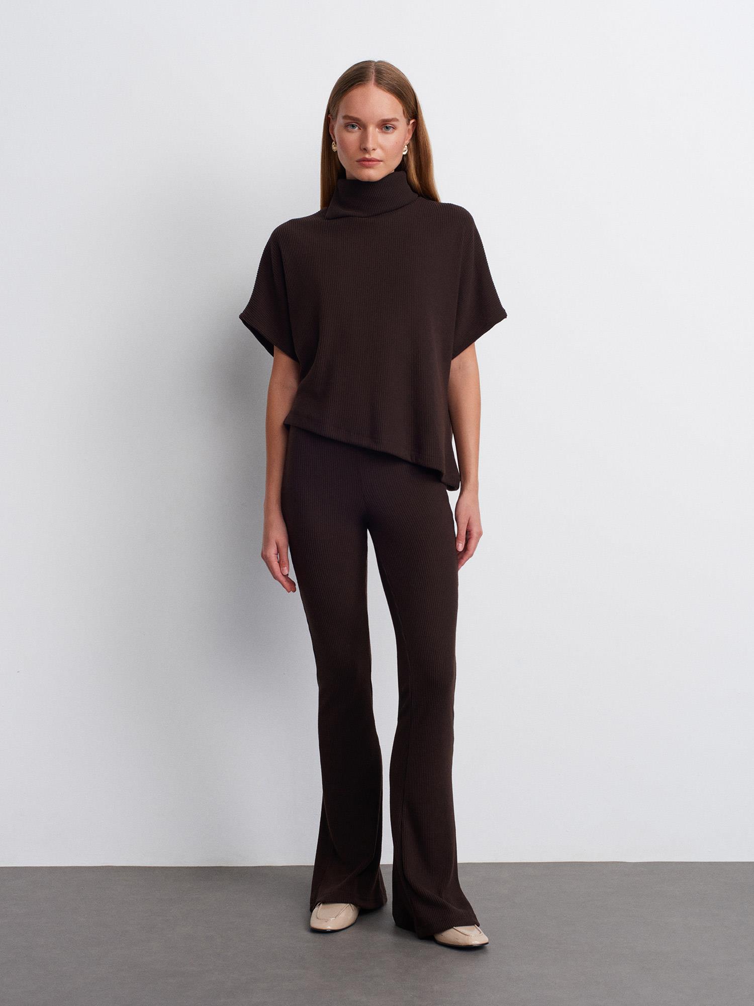 Wholesale Women's Dark Brown Asymmetrical Cut Turtleneck Sweater 0431W26-32239