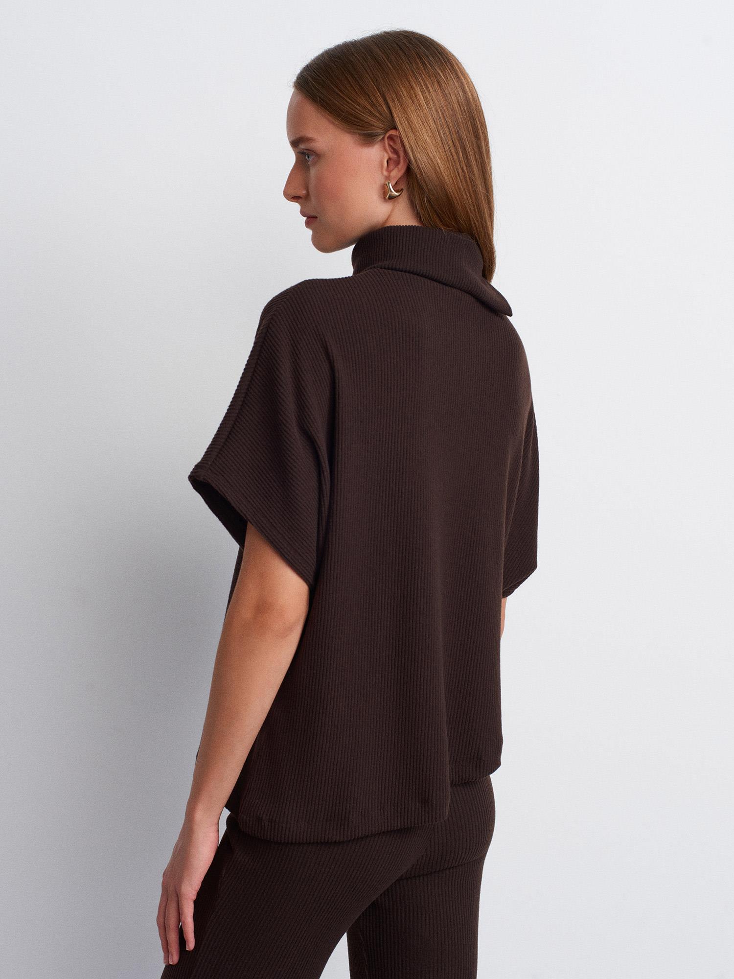 Wholesale Women's Dark Brown Asymmetrical Cut Turtleneck Sweater 0431W26-32239