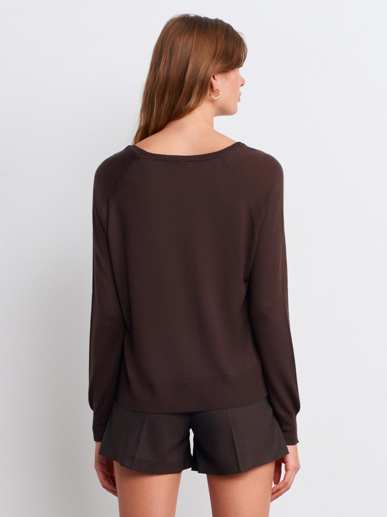Wholesale Women's Dark Brown Fine Knit Blouse with Raglan Sleeves and Side Slits 0431W26-10536