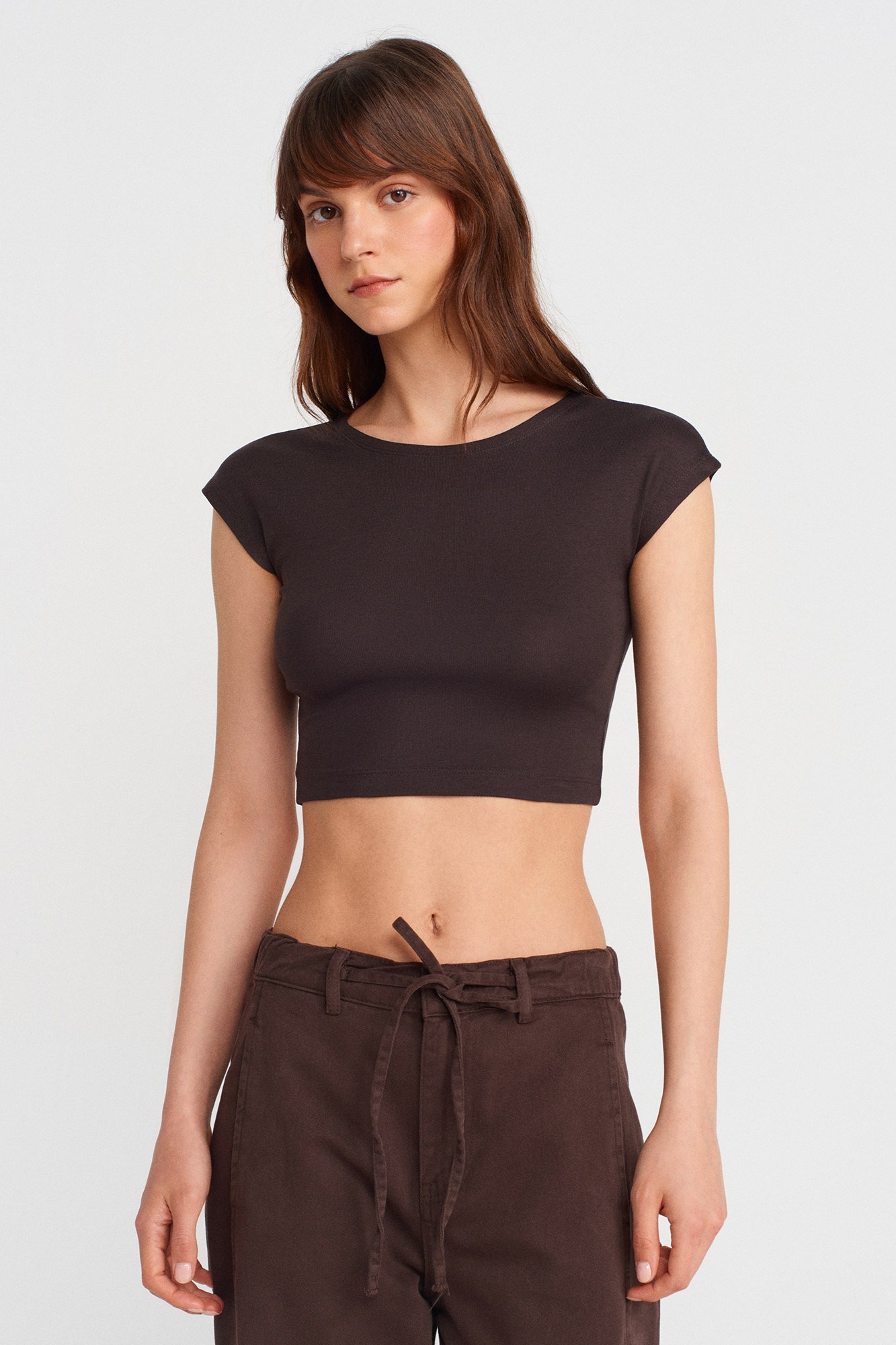 Wholesale Women's Dark Brown Modal-Cotton Cropped T-Shirt 0431-30528
