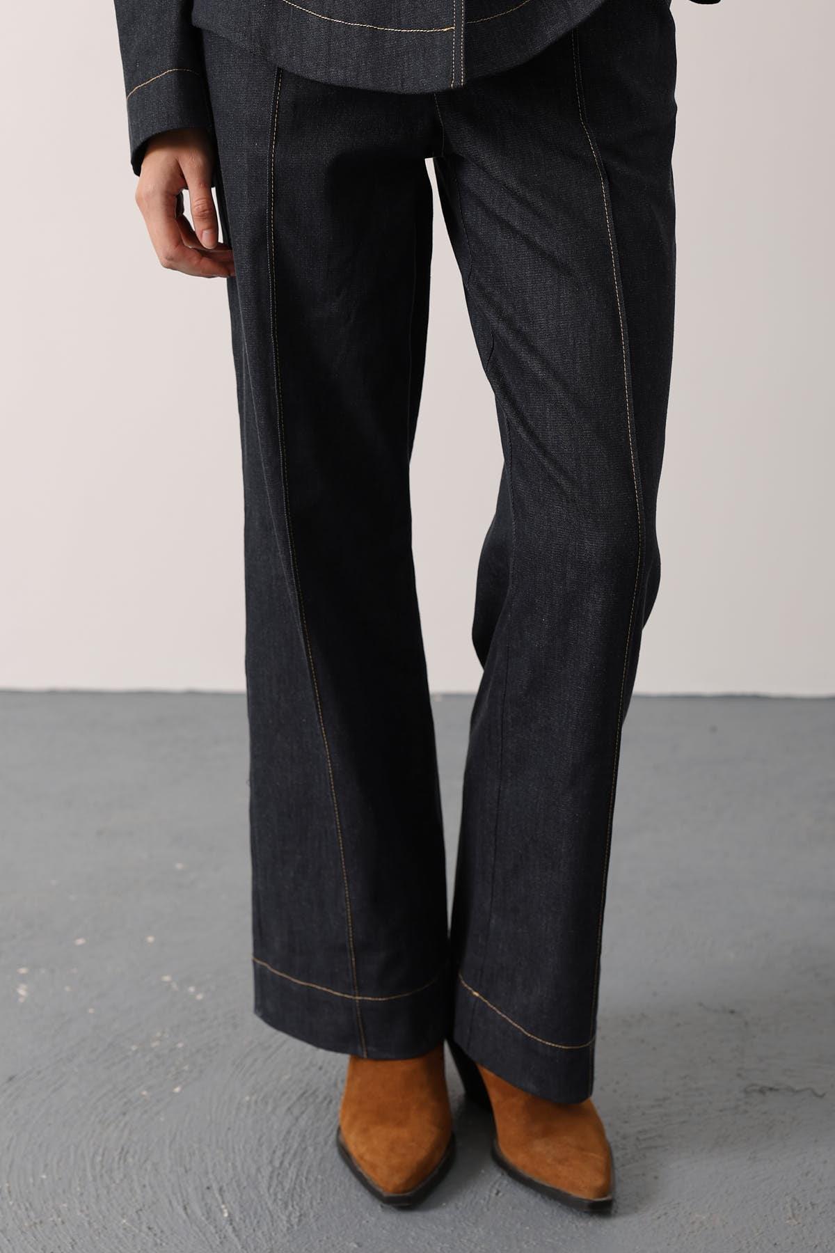 Wholesale Women's Dark Navy Denim Suit with Belt 0061-36624