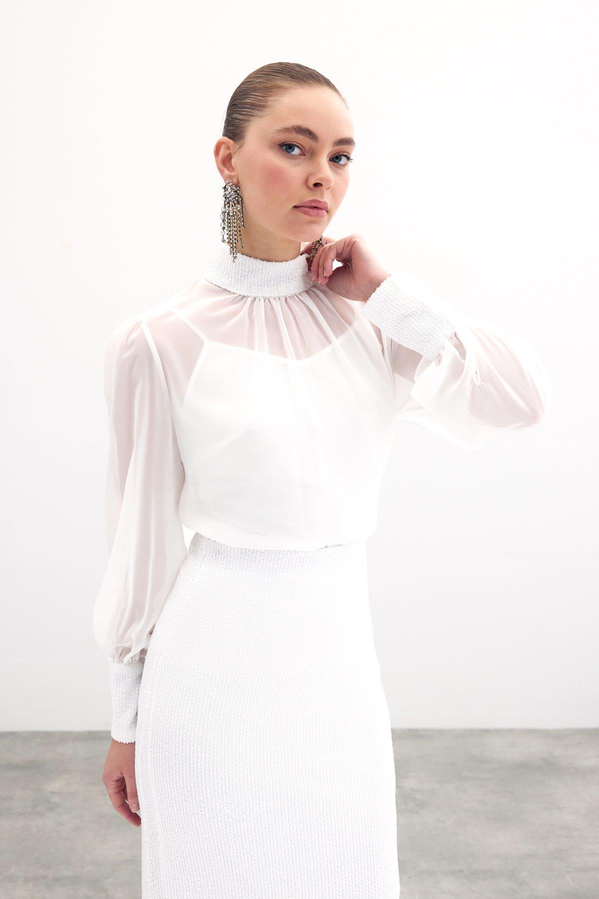 Wholesale Women's Ecru Chiffon Blouse with Sequin-Embellished Collar and Cuffs 0033-1676-1552