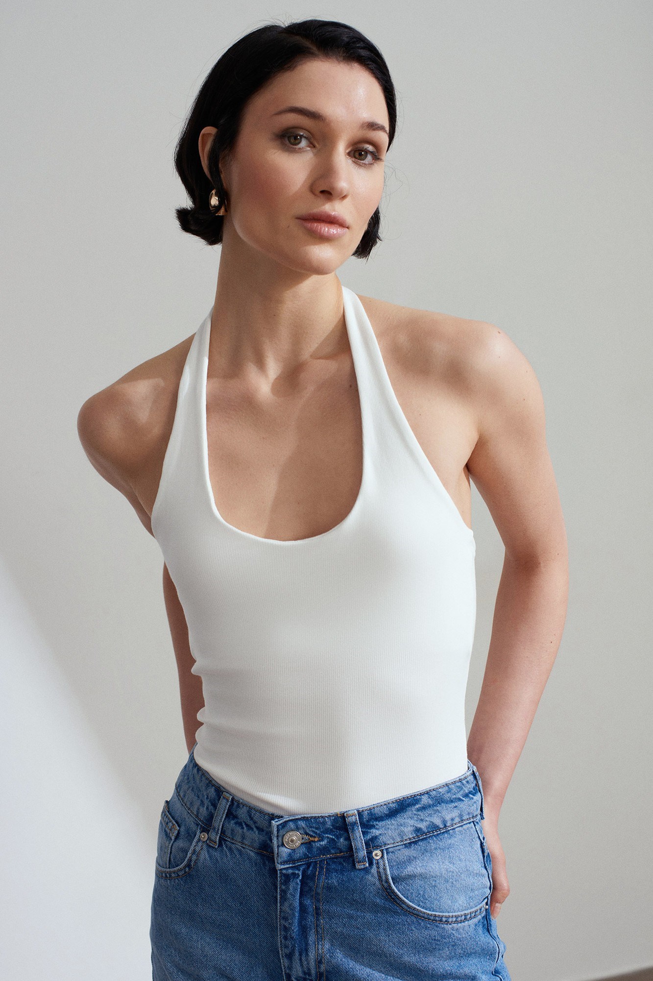 Wholesale Women's Ecru Cotton Halter Top 0431-21052