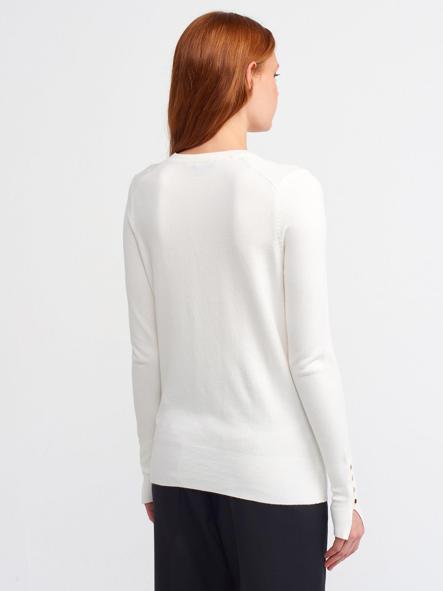 Wholesale Women's Ecru Crew-Neck Knit Blouse with Snap-Button Wide Cuffs 0431-1267