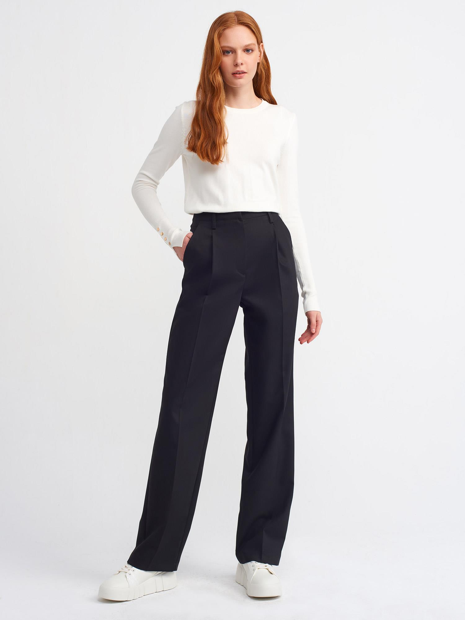 Wholesale Women's Ecru Crew-Neck Knit Blouse with Snap-Button Wide Cuffs 0431-1267