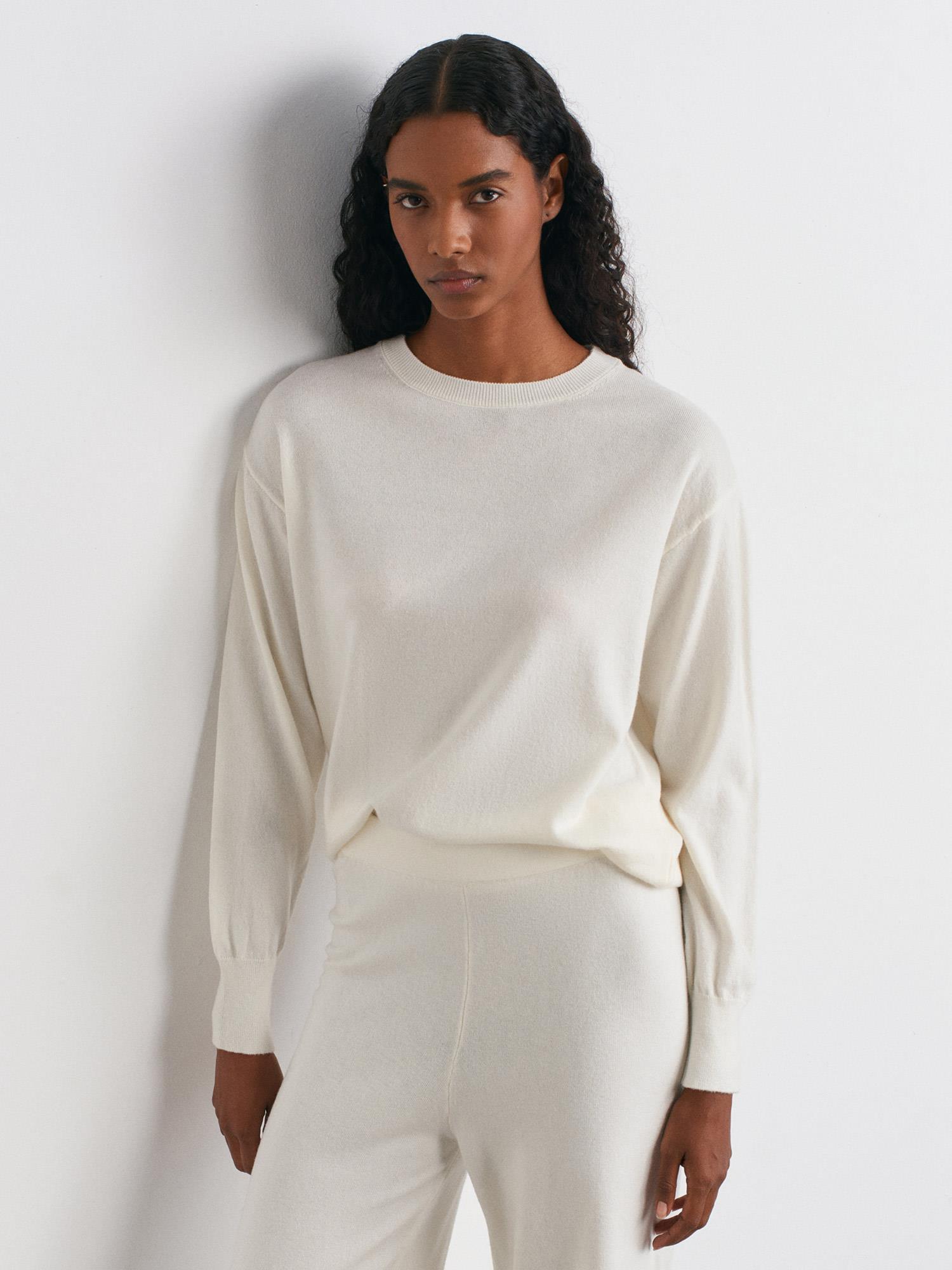 Wholesale Women's Ecru Crew-Neck Woolen Basic Knit Sweater 0431W26-10633