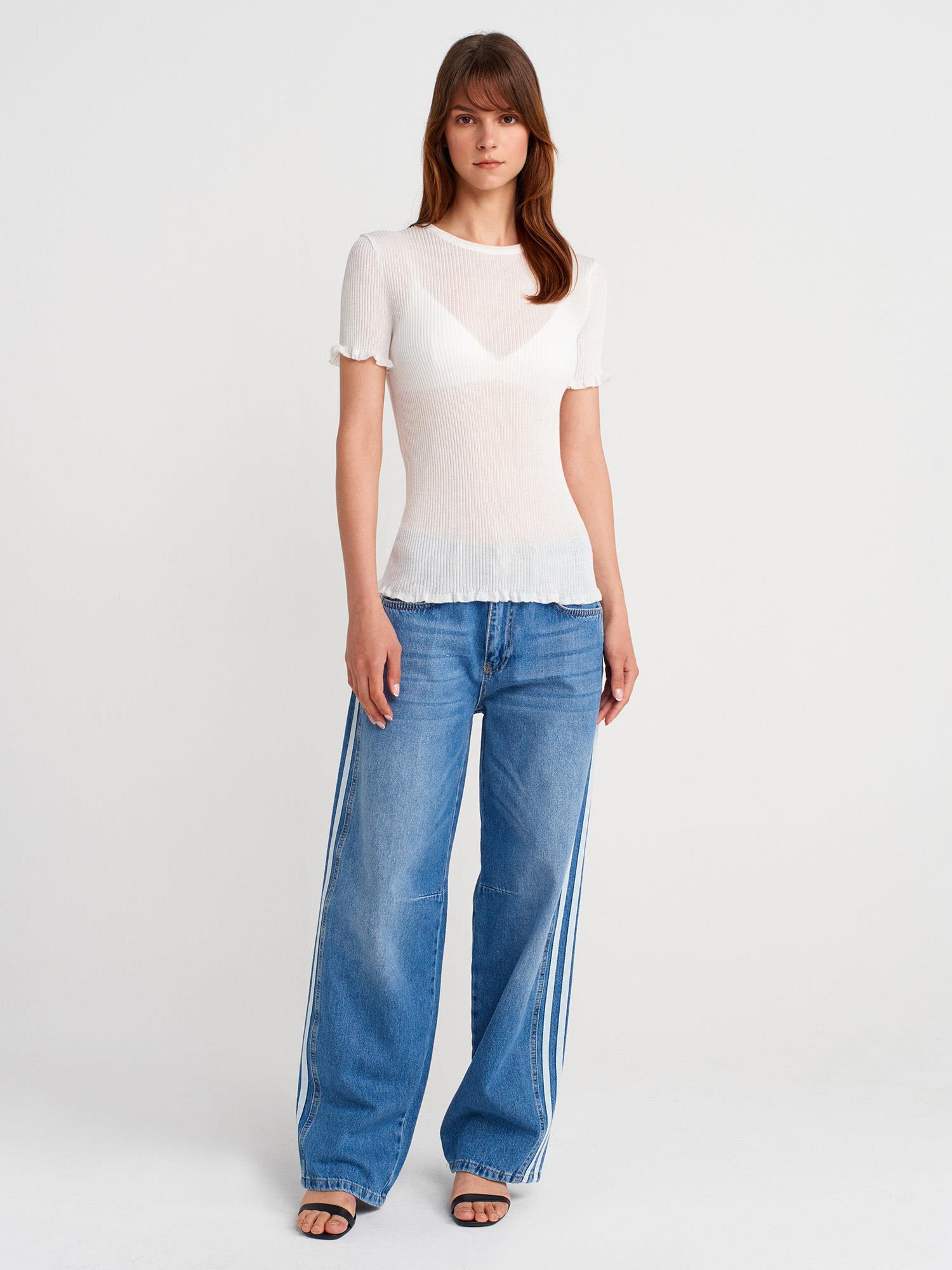 Wholesale Women's Ecru Short-Sleeve Fine Knit Crew-Neck Blouse with Ruffled Trim 0431W26-10783