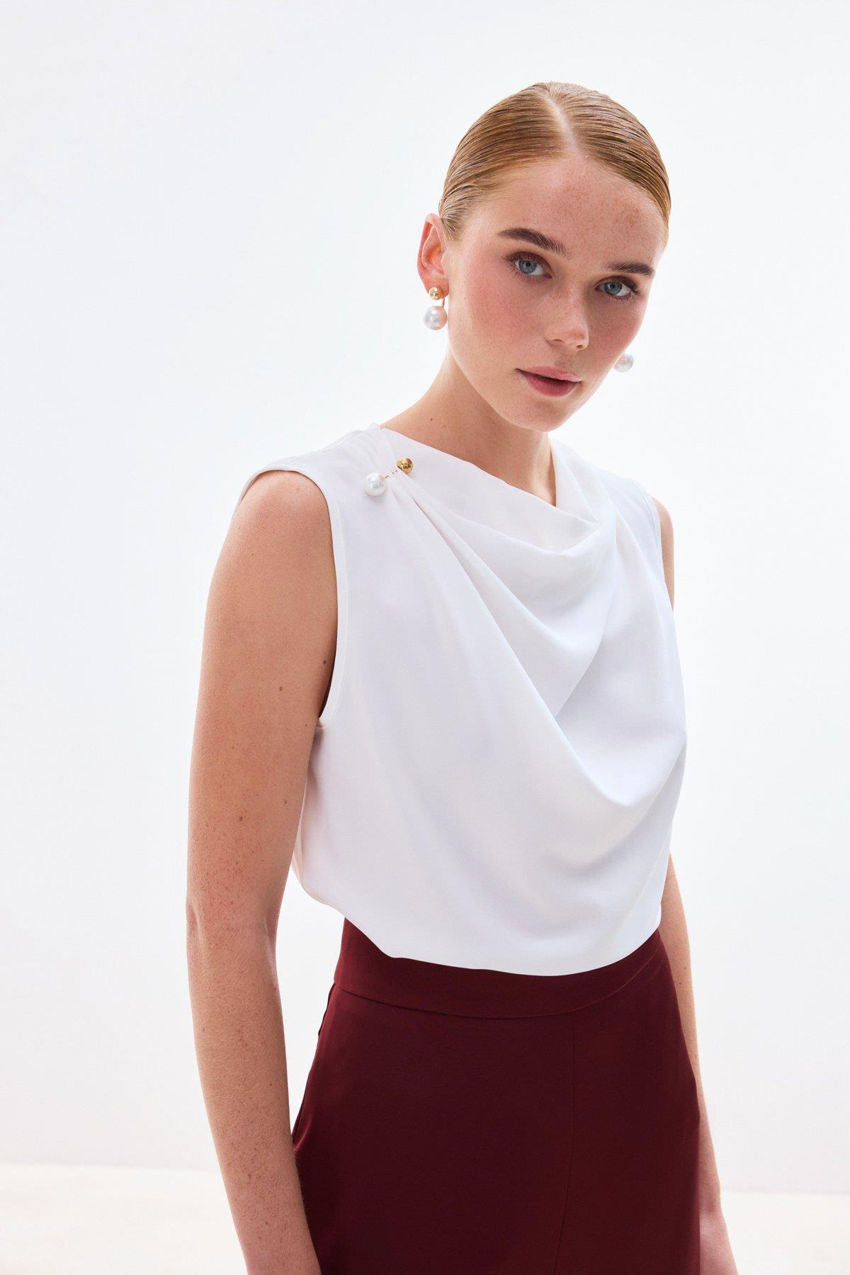 Wholesale Women's Ecru Sleeveless Blouse with Pearl Embellishment 0033-1908-1593