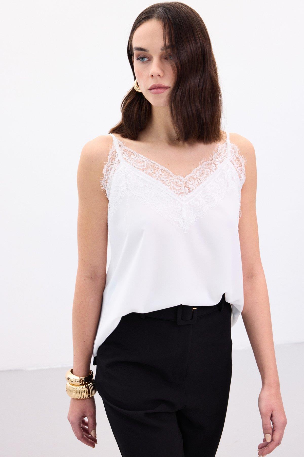 Wholesale Women's Ecru Strappy Blouse with Lace Trim 0033-2113-1252