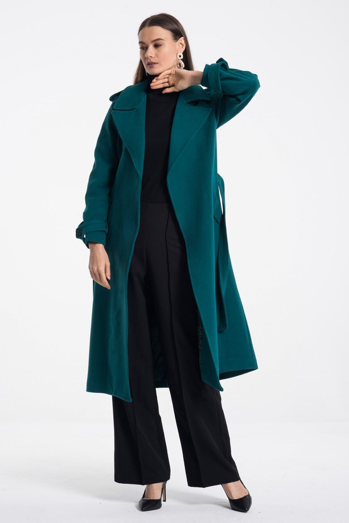 Wholesale Women's Emerald Coat