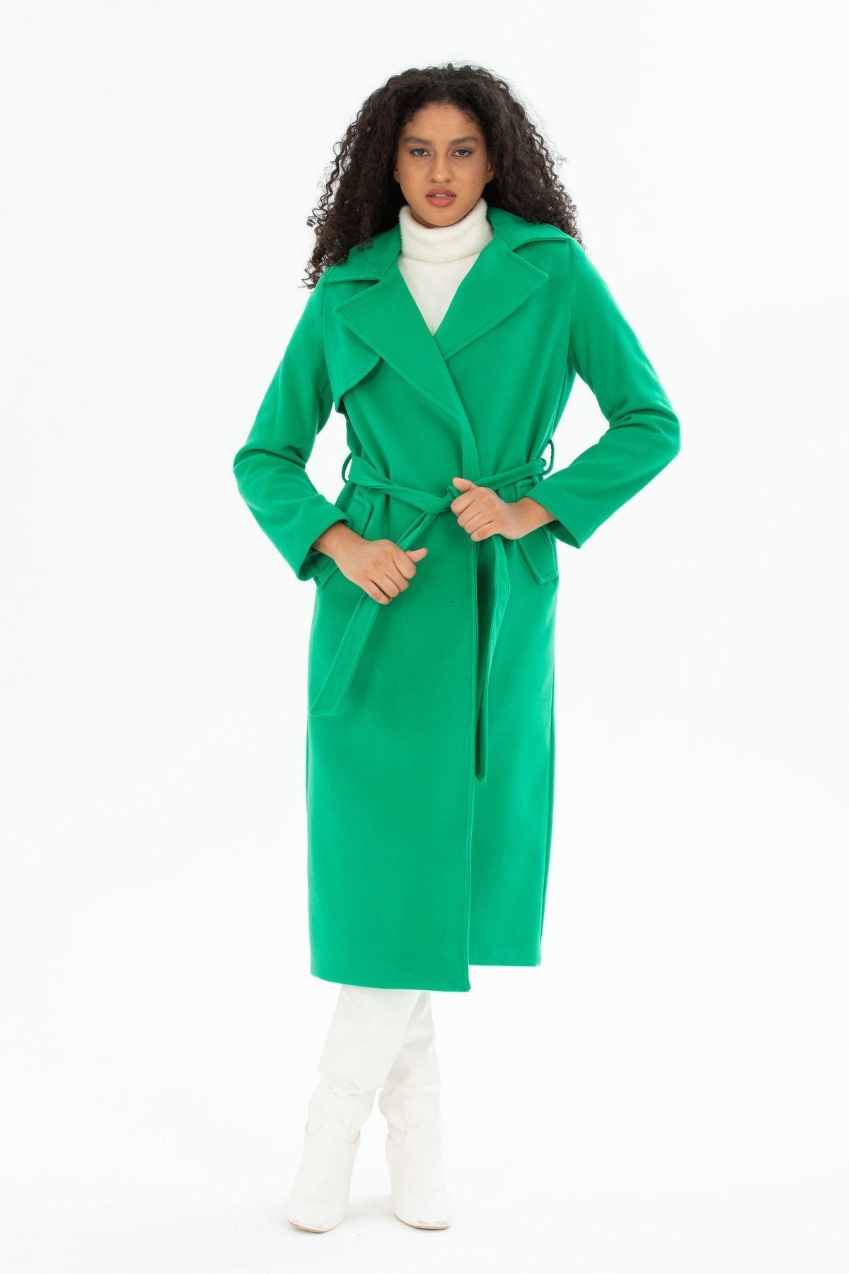 Wholesale Women's Grass Green Windproof Coat