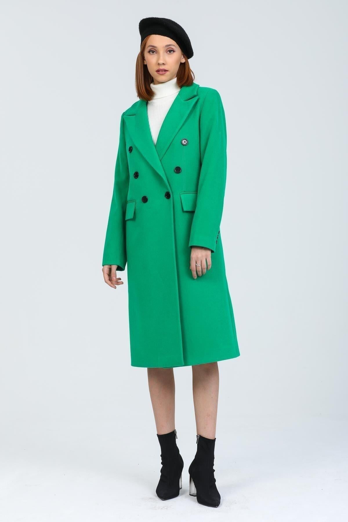 Wholesale Women's Grass Green Wool Buttoned Coat