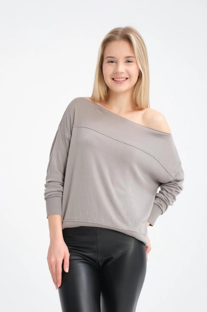 Wholesale Women's Gray Fine Knit Sweater with Boat Neck and Drop Shoulders 0037-8540