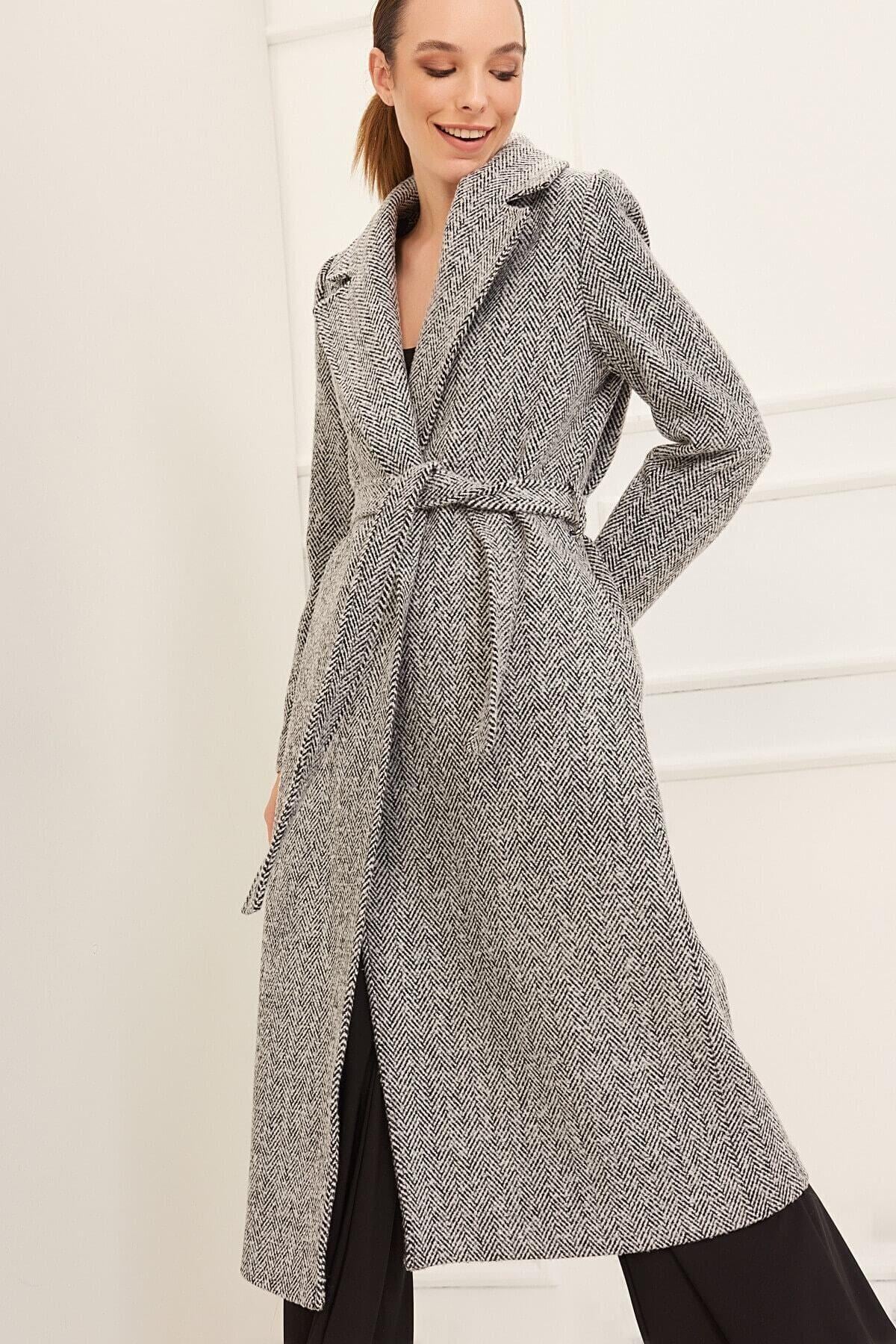 Wholesale Women's Gray Herringbone Patterned Checkered Coat