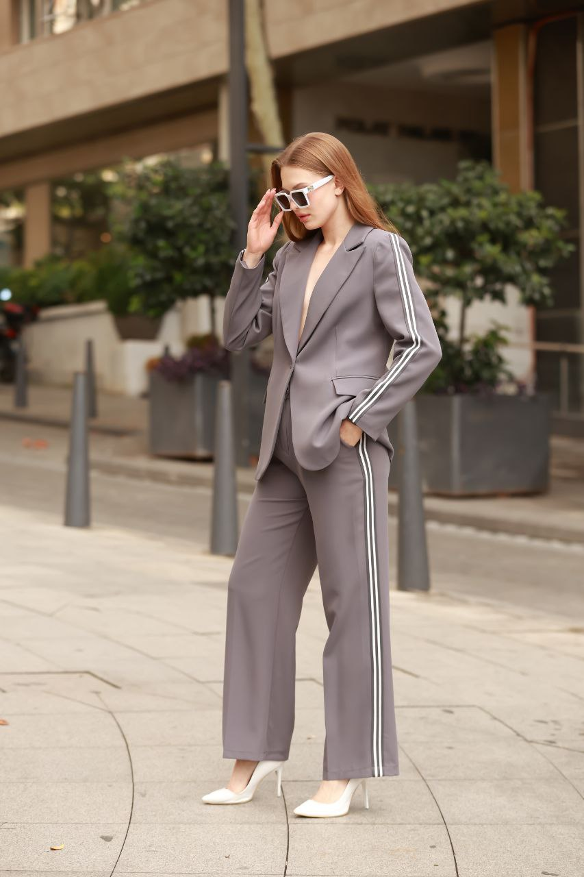 Wholesale Women's Gray Two-Piece Suit  0043-7005