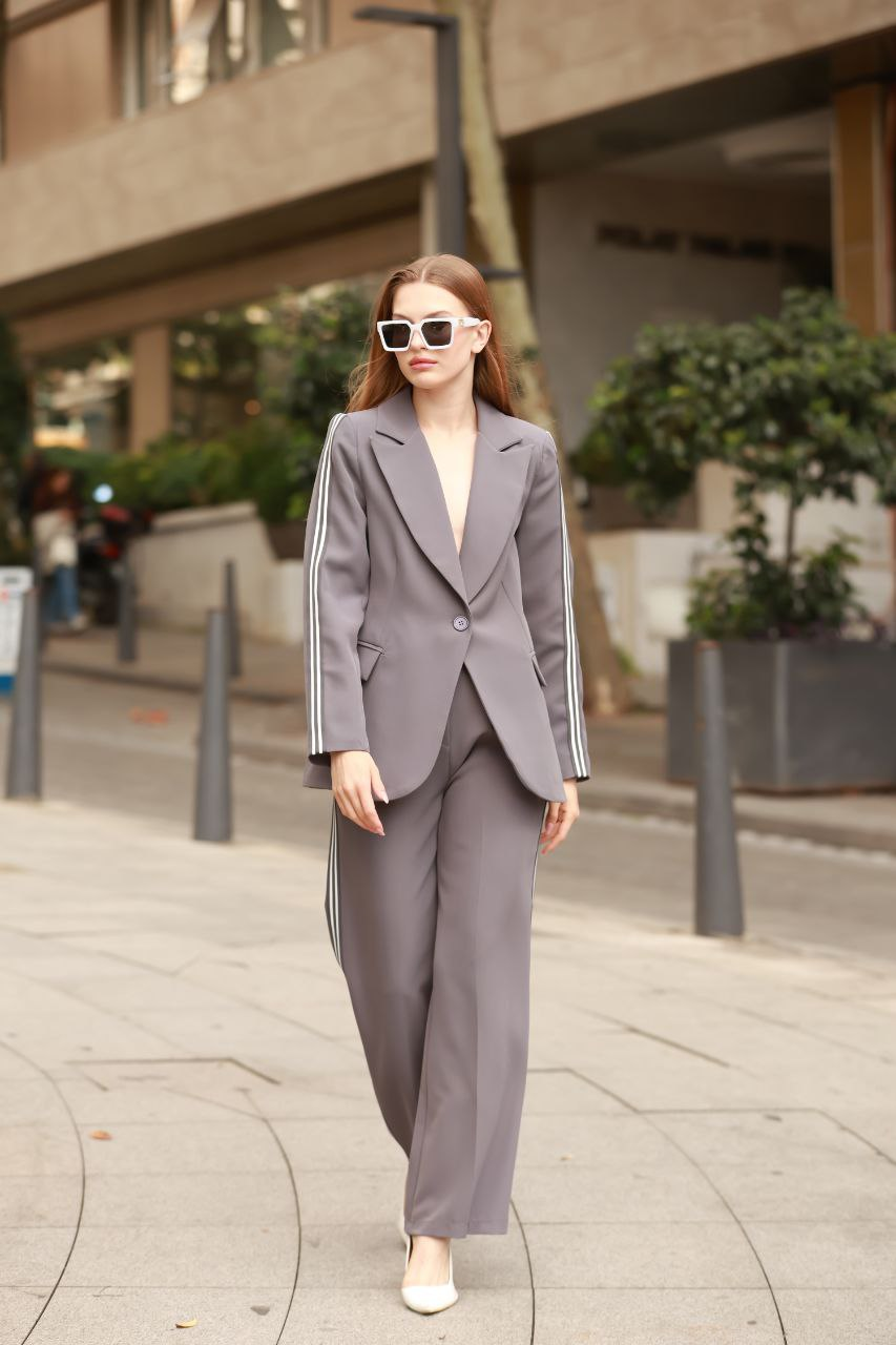 Wholesale Women's Gray Two-Piece Suit  0043-7005