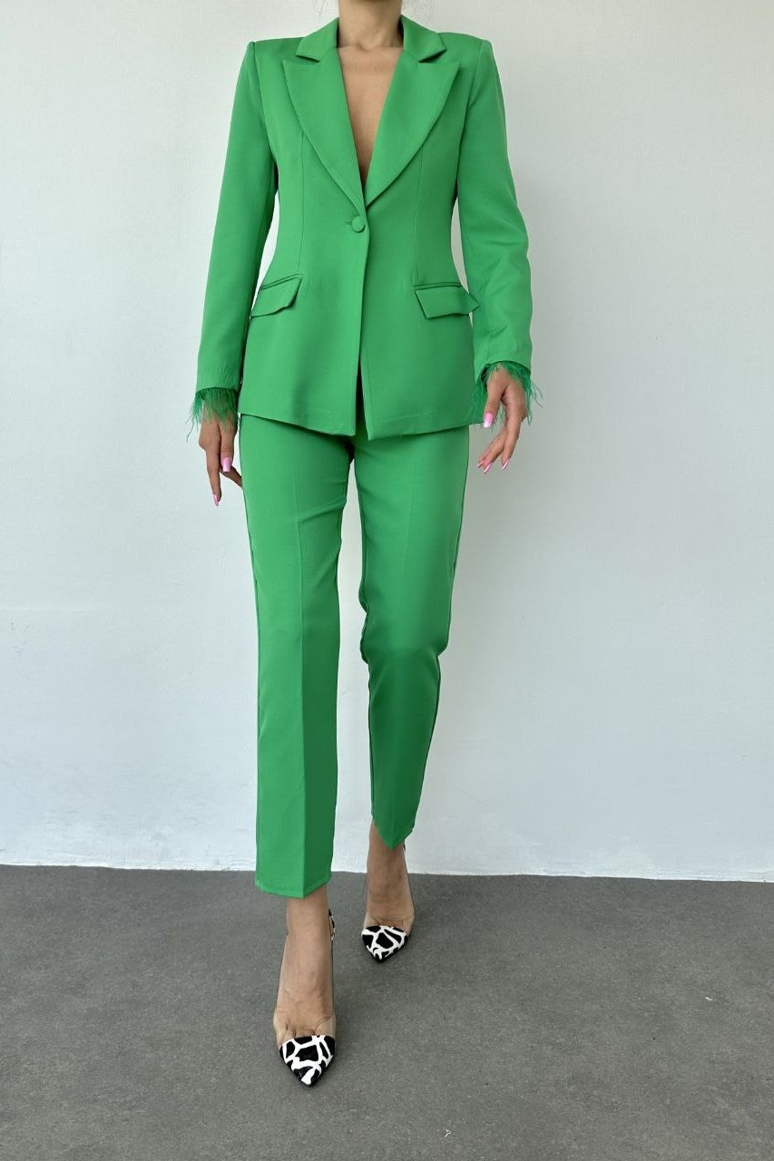 Wholesale Women's Green Two-Piece Suit  0043-132-128