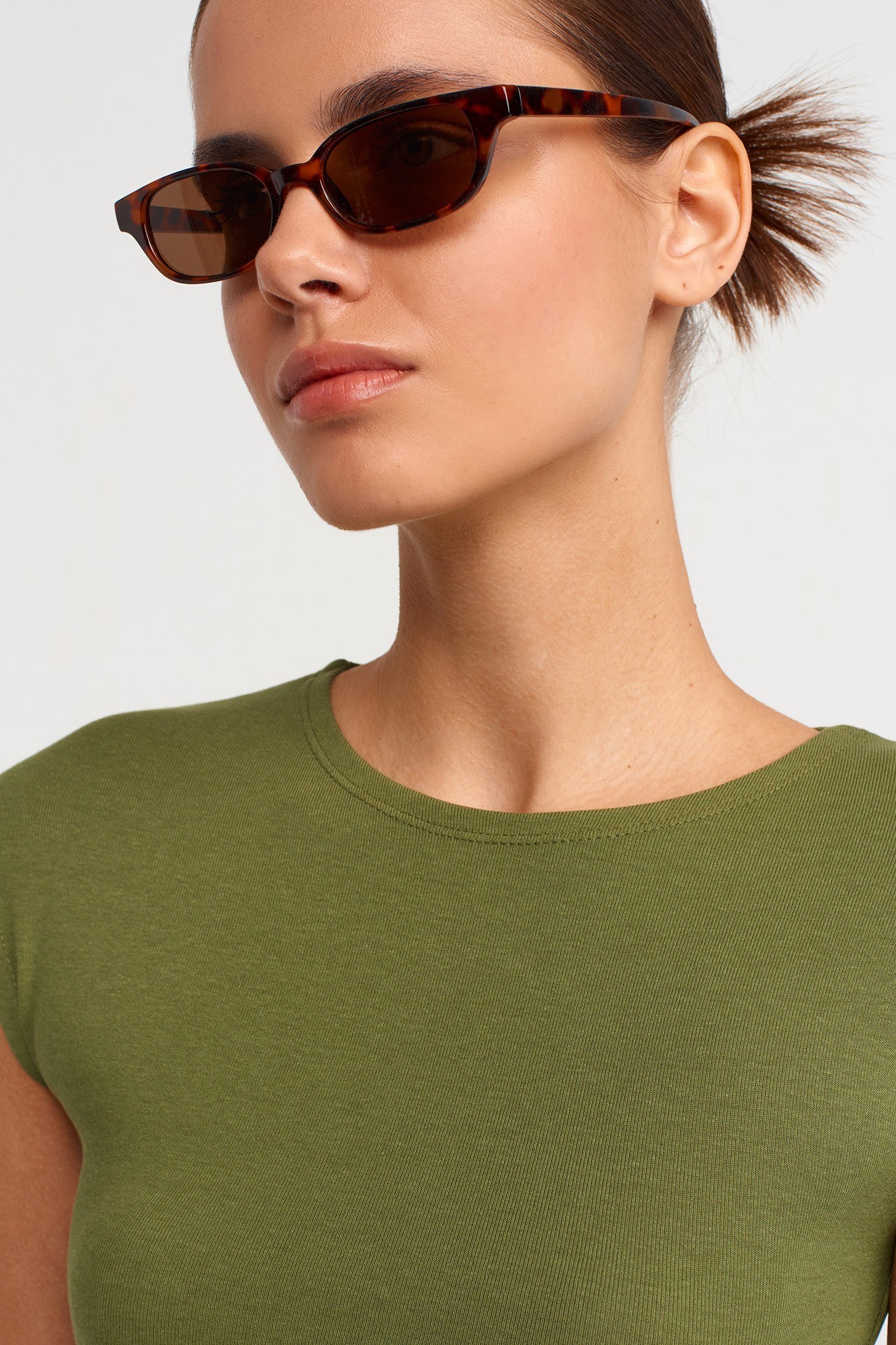 Wholesale Women's Khaki Modal-Cotton Cropped T-Shirt 0431-30528