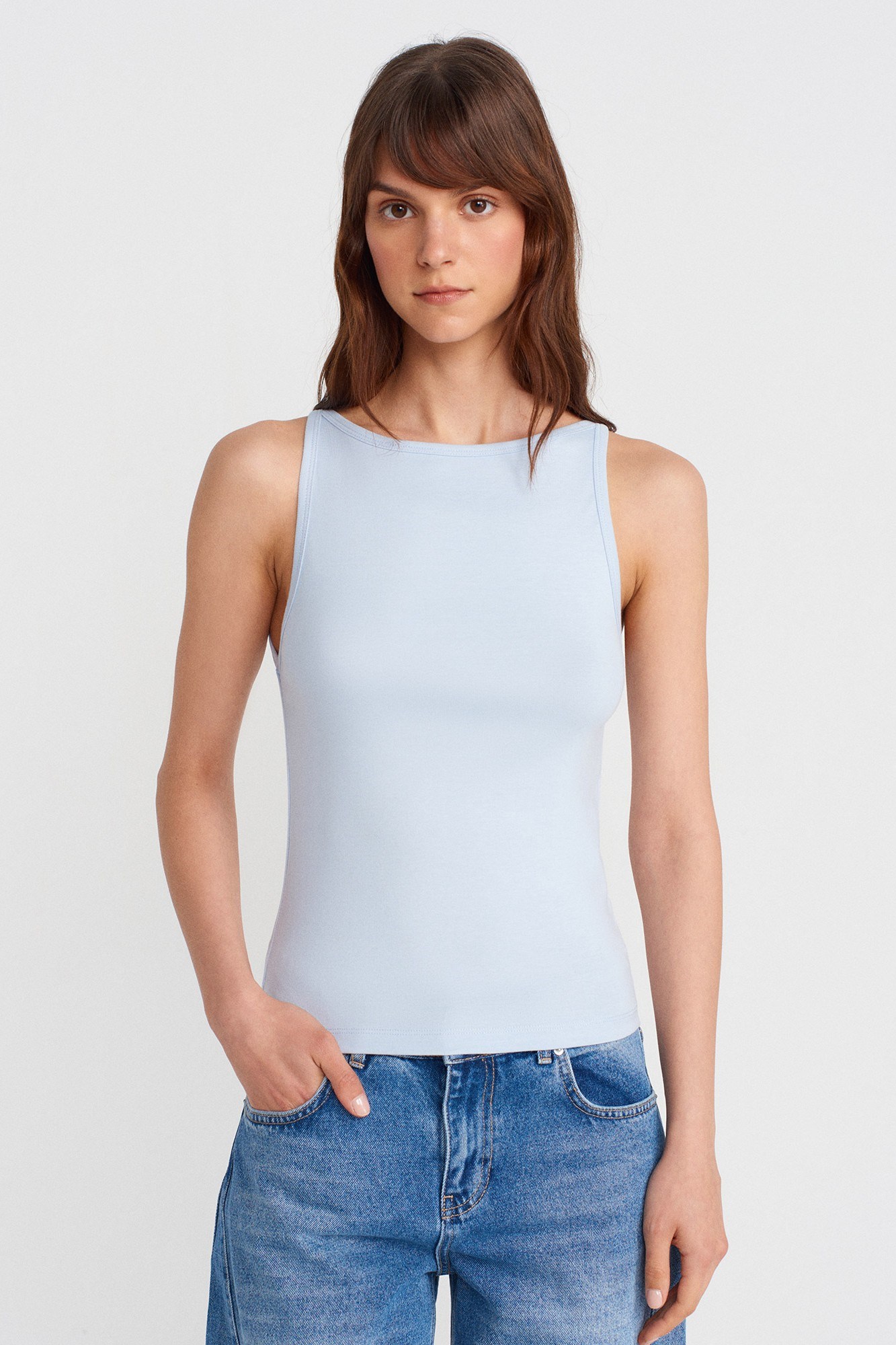 Wholesale Women's Light Blue Cotton-Modal Sleeveless Top 0431-21048