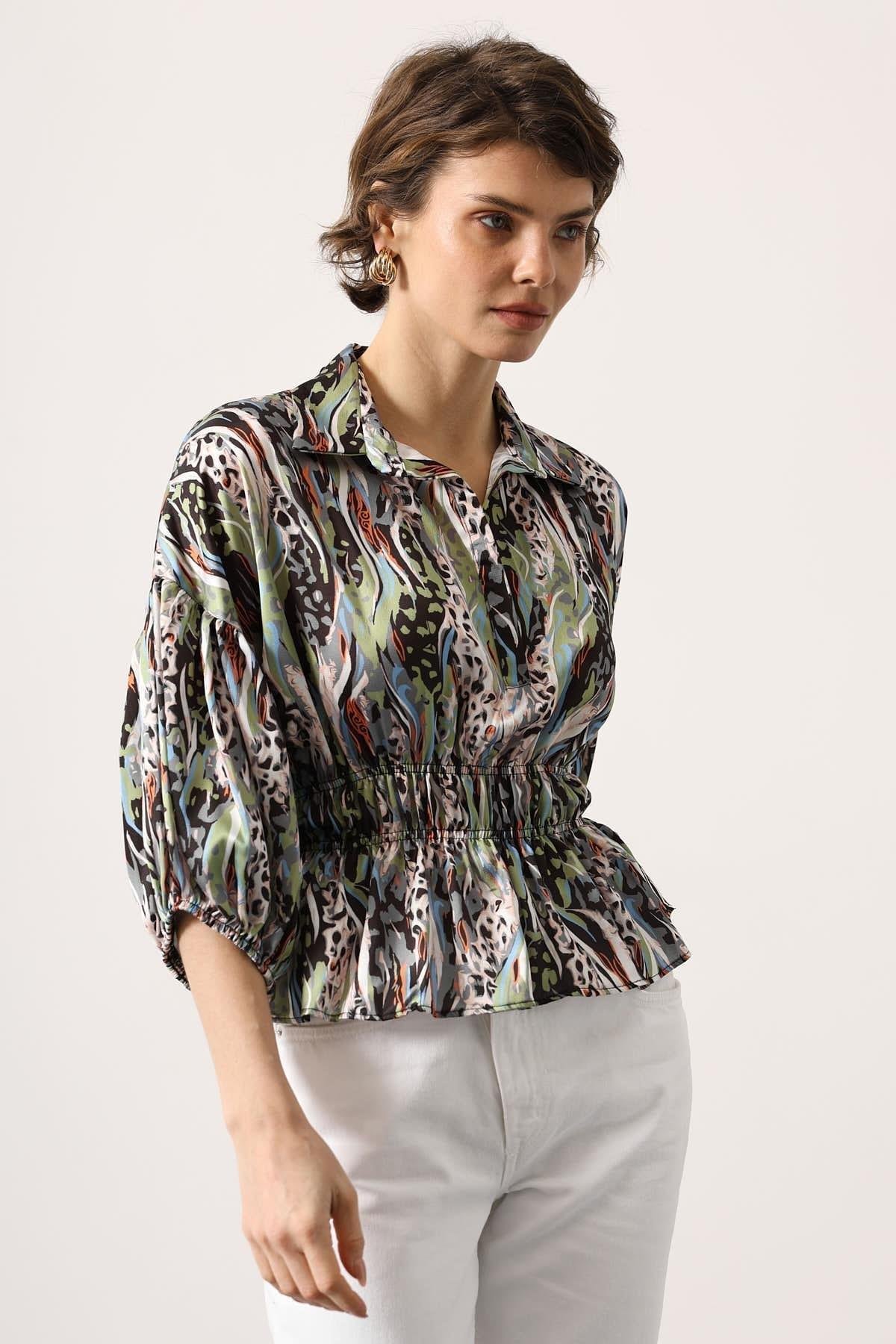 Wholesale Women's Light Green Satin Shirt with Gathered Elastic Waist and Half Placket 0061-4887