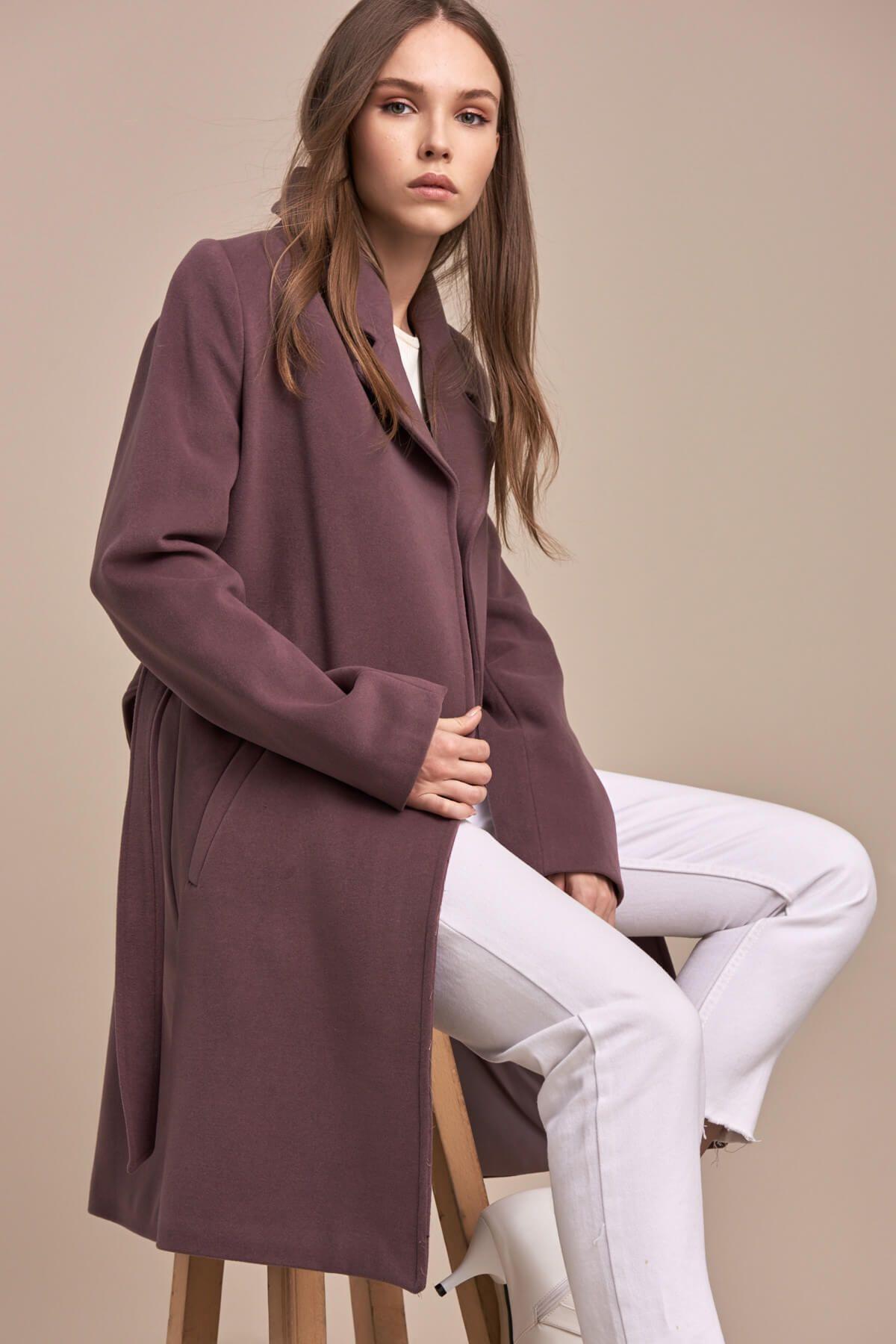 Wholesale Women's Light Plum Coat