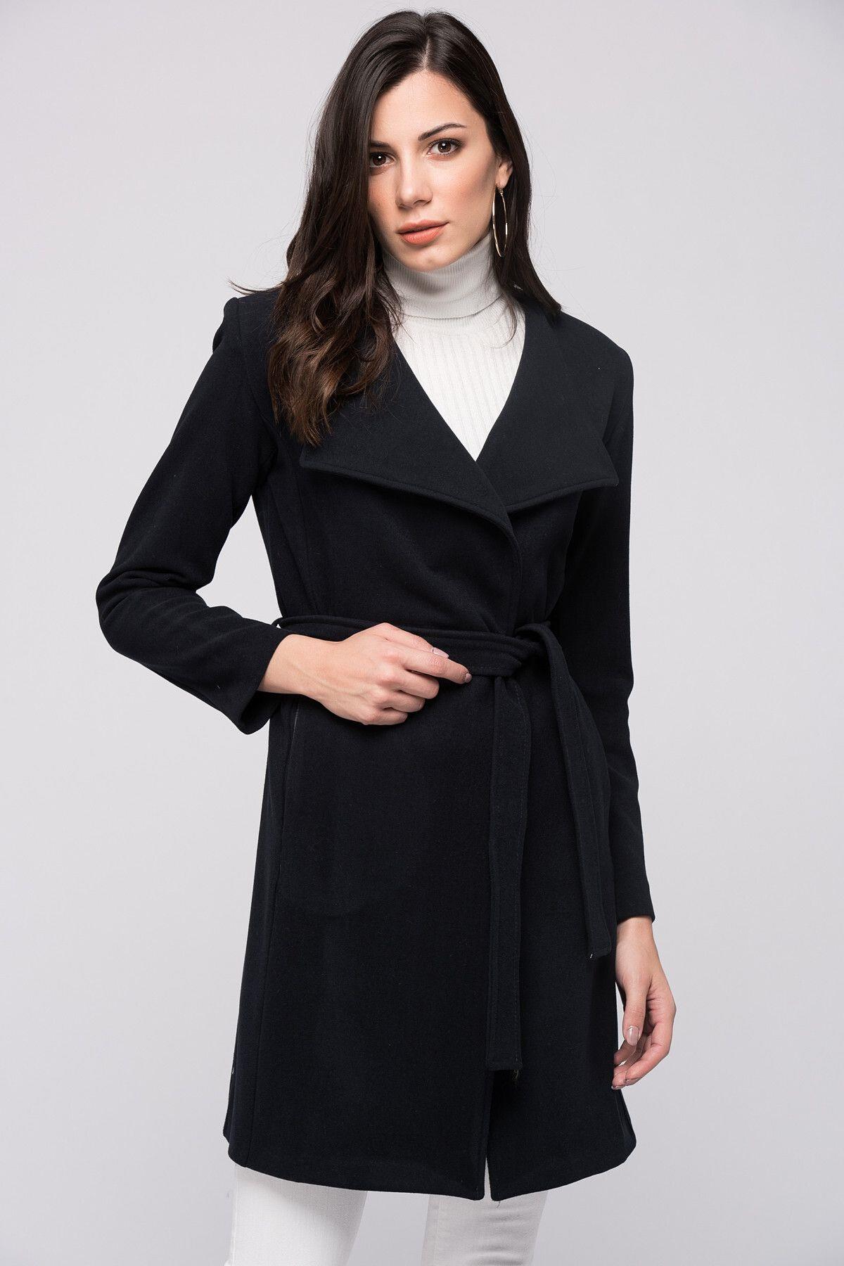 Wholesale Women's Navy Coat