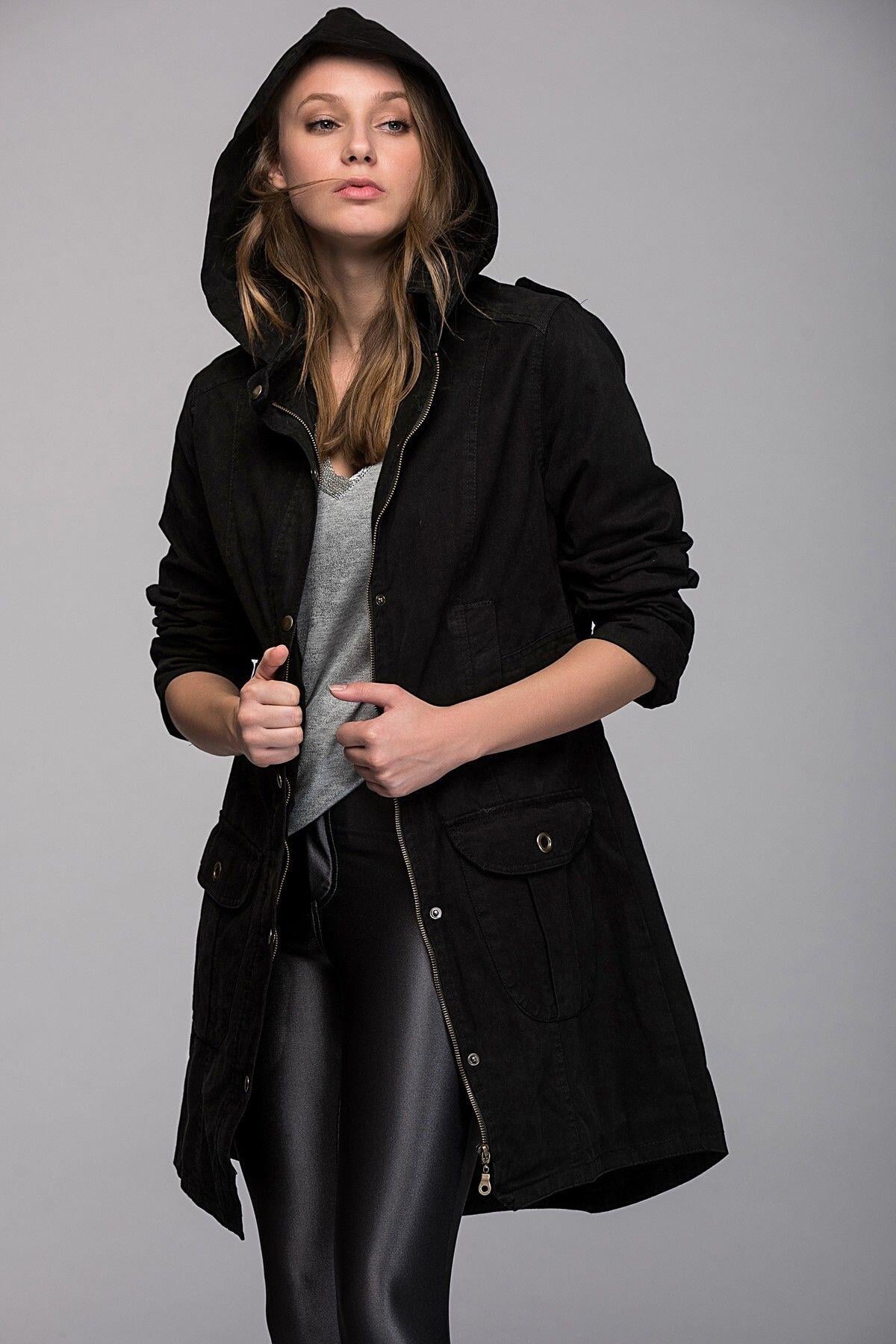 Wholesale Women's Navy Coat