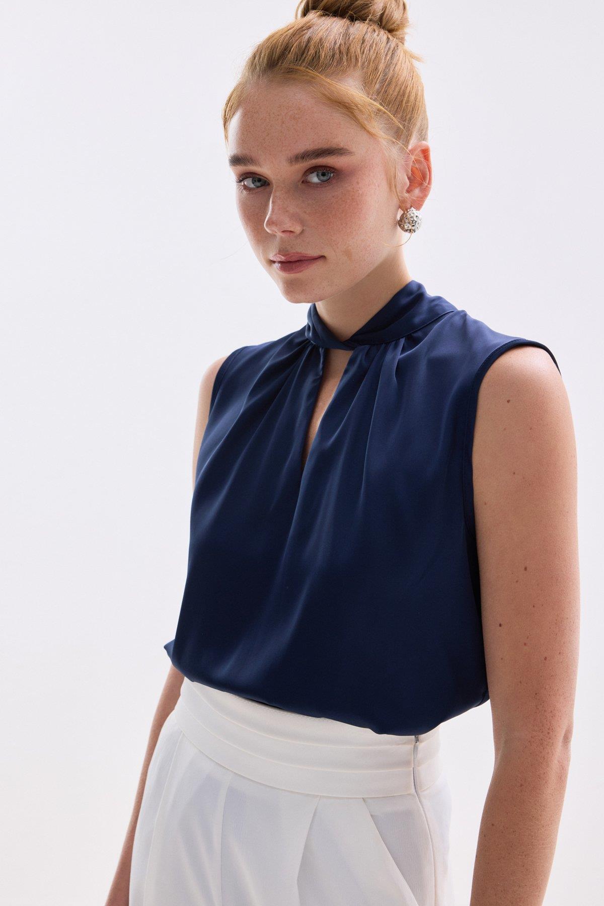 Wholesale Women's Navy Sleeveless Mock-Neck Satin Blouse 0033-1138-1072