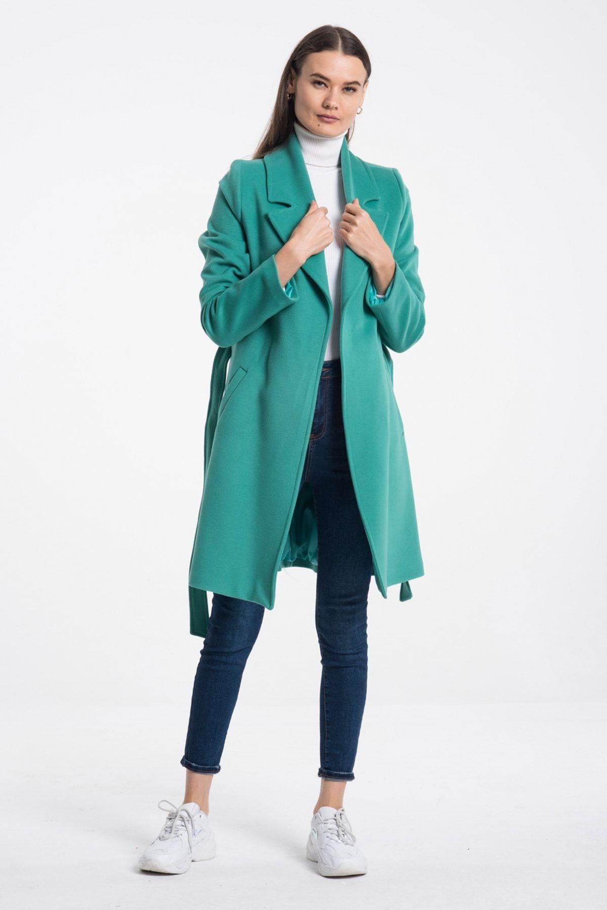 Wholesale Women's New Mint Coat