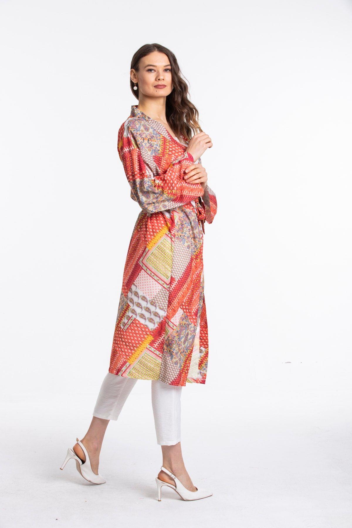Wholesale Women's Pomegranate Patterned Belted Summer Kimono