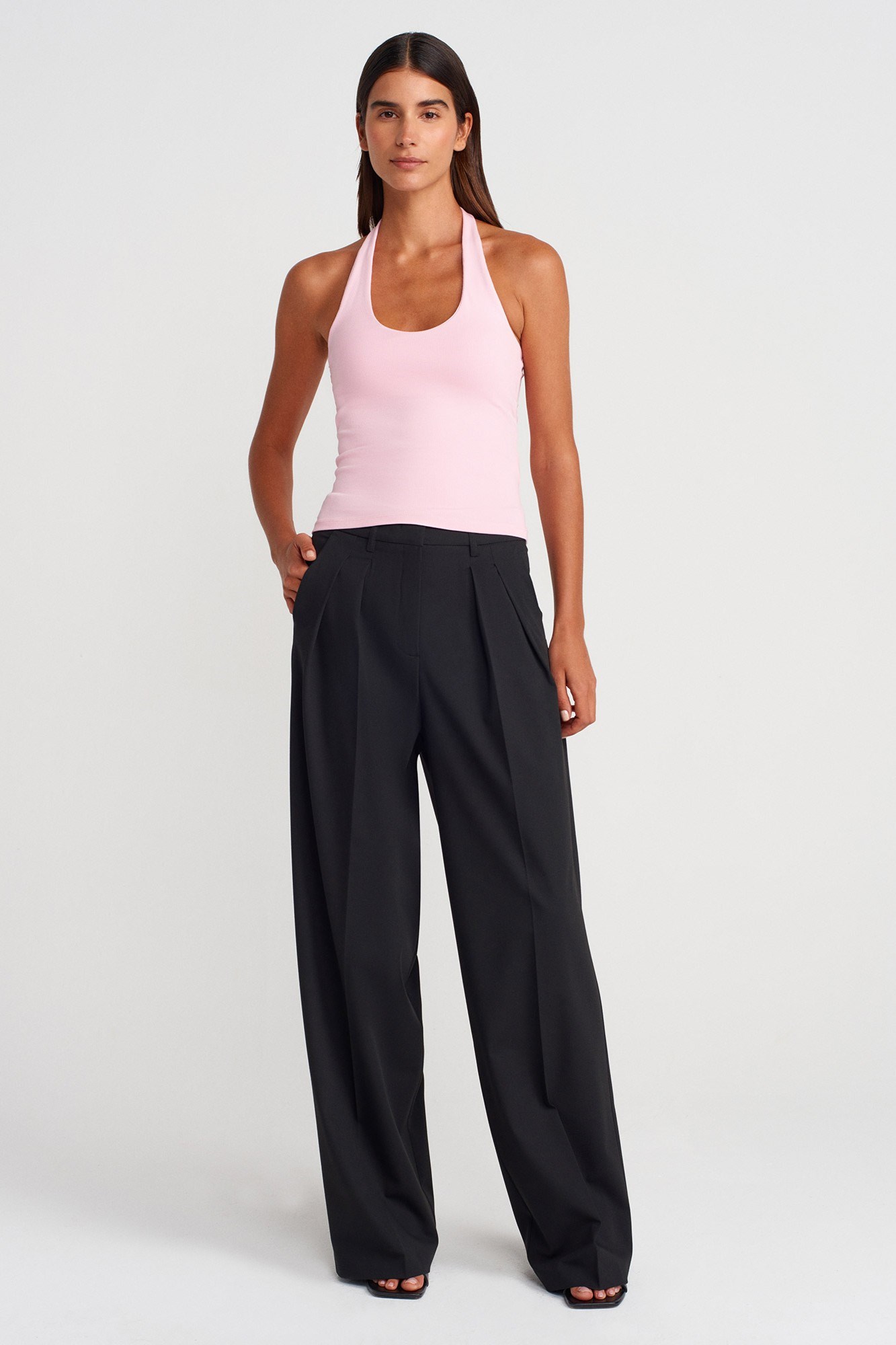 Wholesale Women's Powder Pink Cotton Halter Top 0431-21052