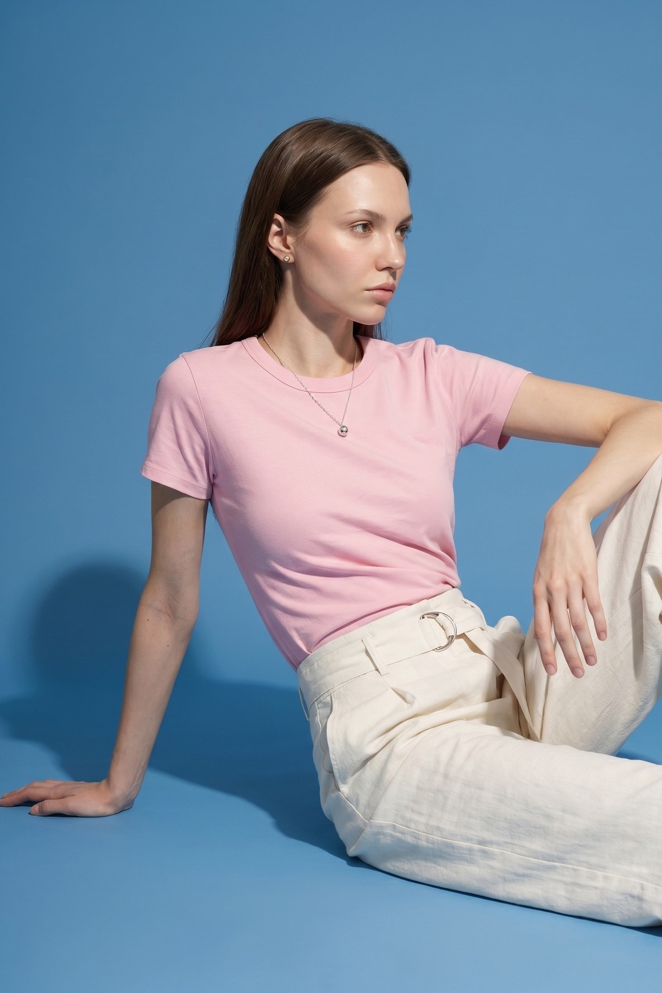 Wholesale Women's Powder Pink Crew-Neck Basic T-Shirt 0431-32779
