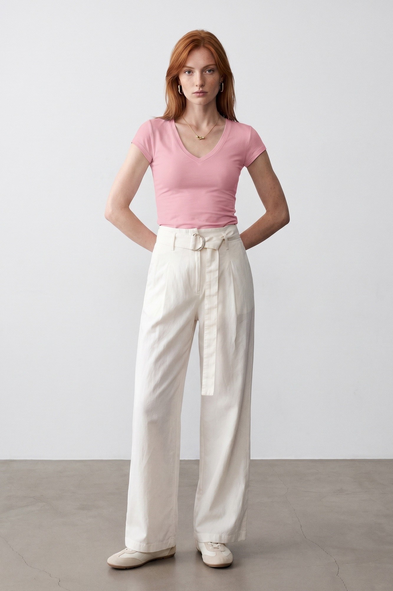 Wholesale Women's Powder Pink Supima Cotton V-Neck Tee 0431-32799