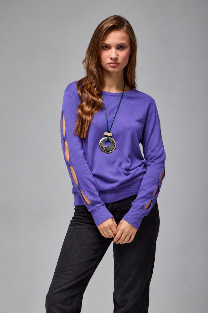 Wholesale Women's Purple Buttoned Cut-Out Sleeve Knit Sweater 0037-3727