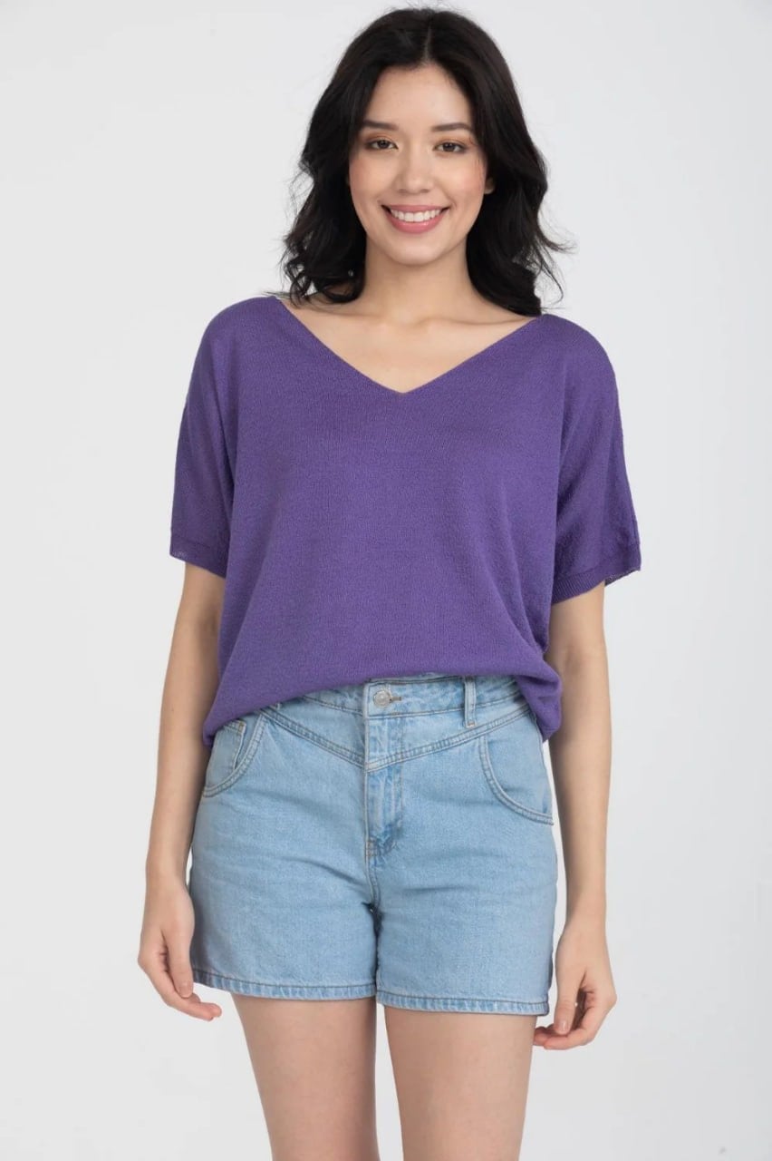 Wholesale Women's Purple V-Neck Mercerized Knit Sweater with Short Sleeves 0037-3347