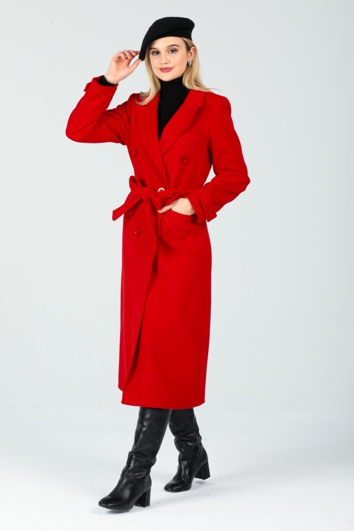 Wholesale Women's Red Buttoned Coat