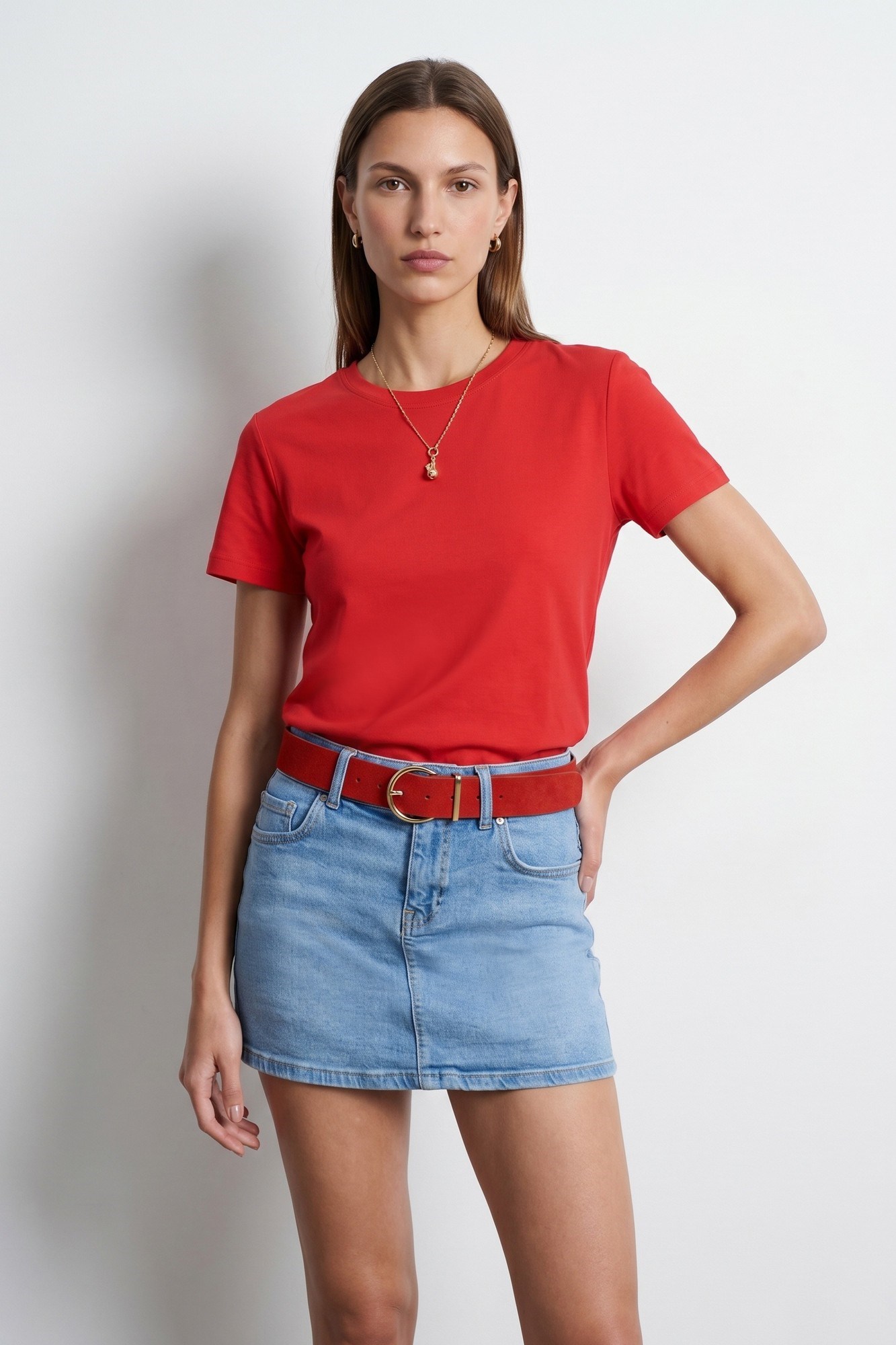 Wholesale Women's Red Crew-Neck Basic T-Shirt 0431-32779