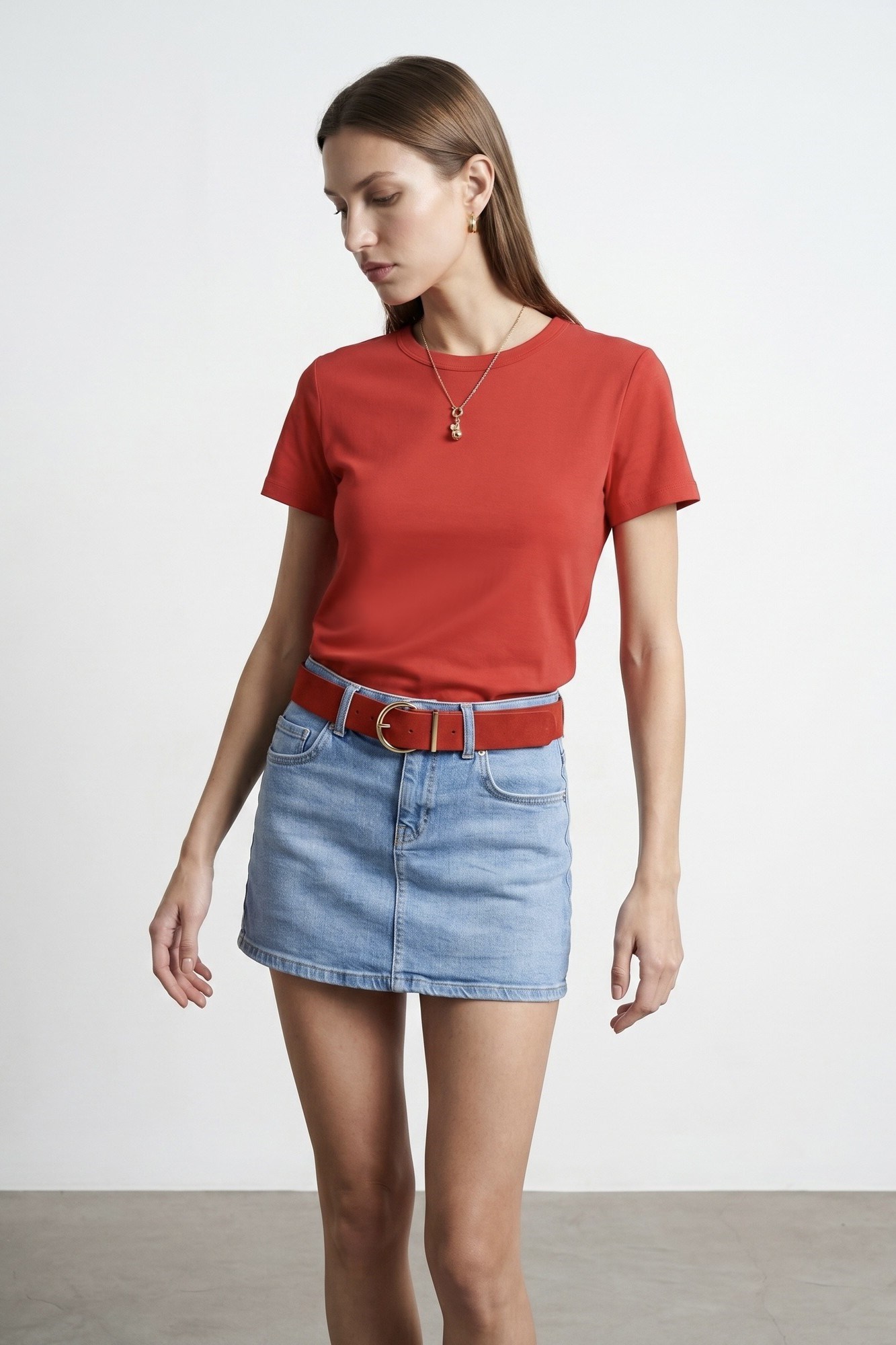 Wholesale Women's Red Crew-Neck Basic T-Shirt 0431-32779