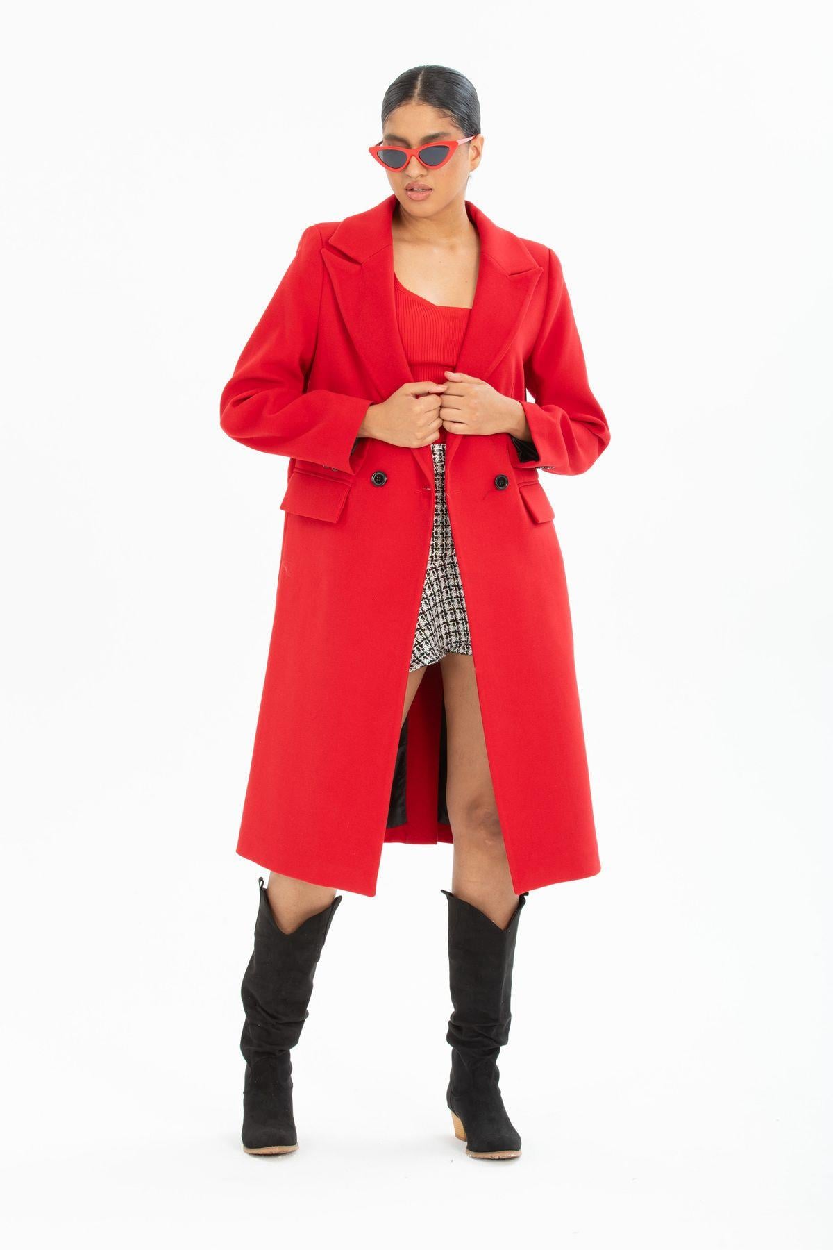 Wholesale Women's Red Notched Collar Midi Black Buttoned Lined Coat 70615