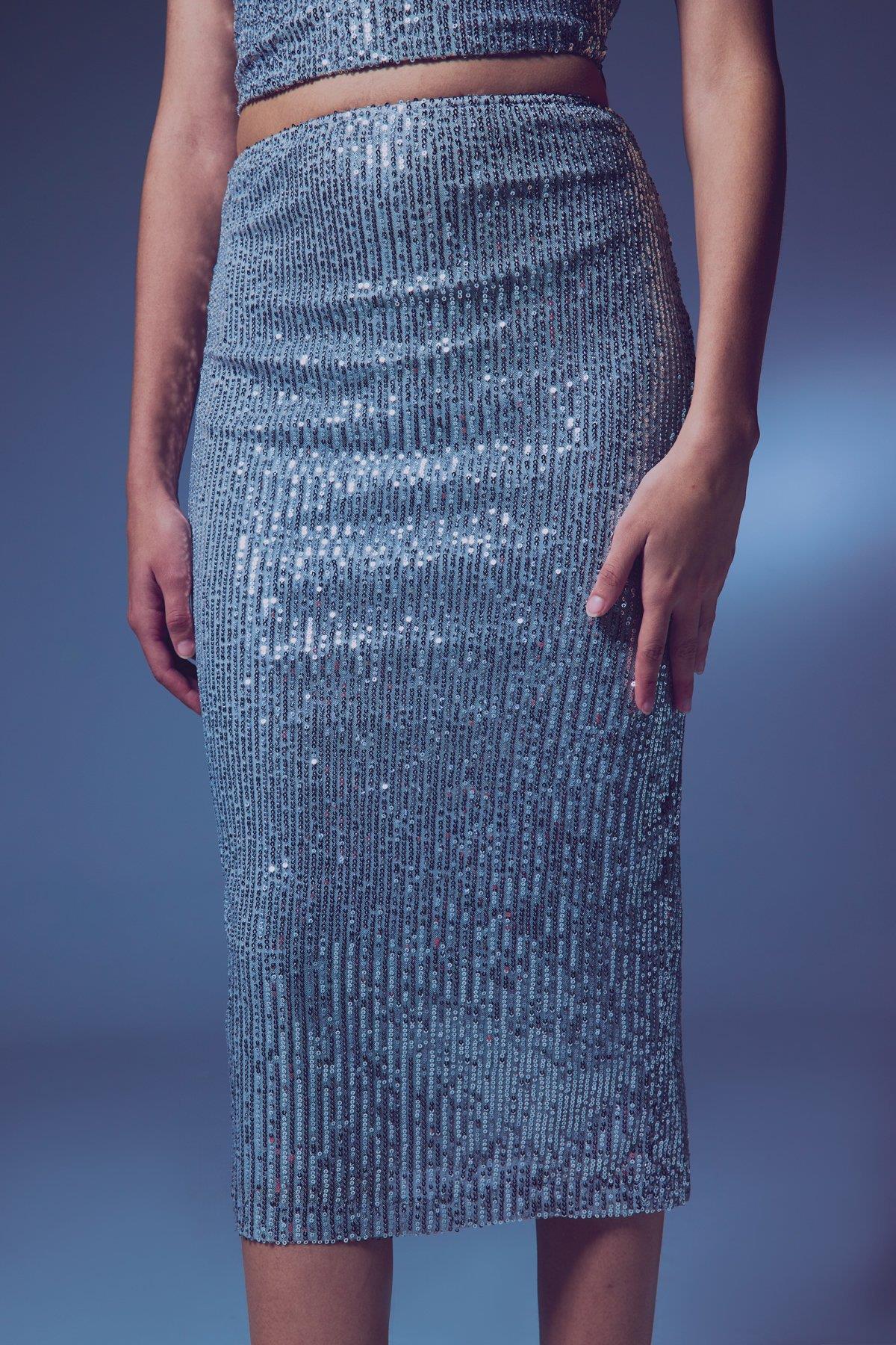 Wholesale Women's Silver Midi-Length Sequined Pencil Skirt 0033-2093-4524