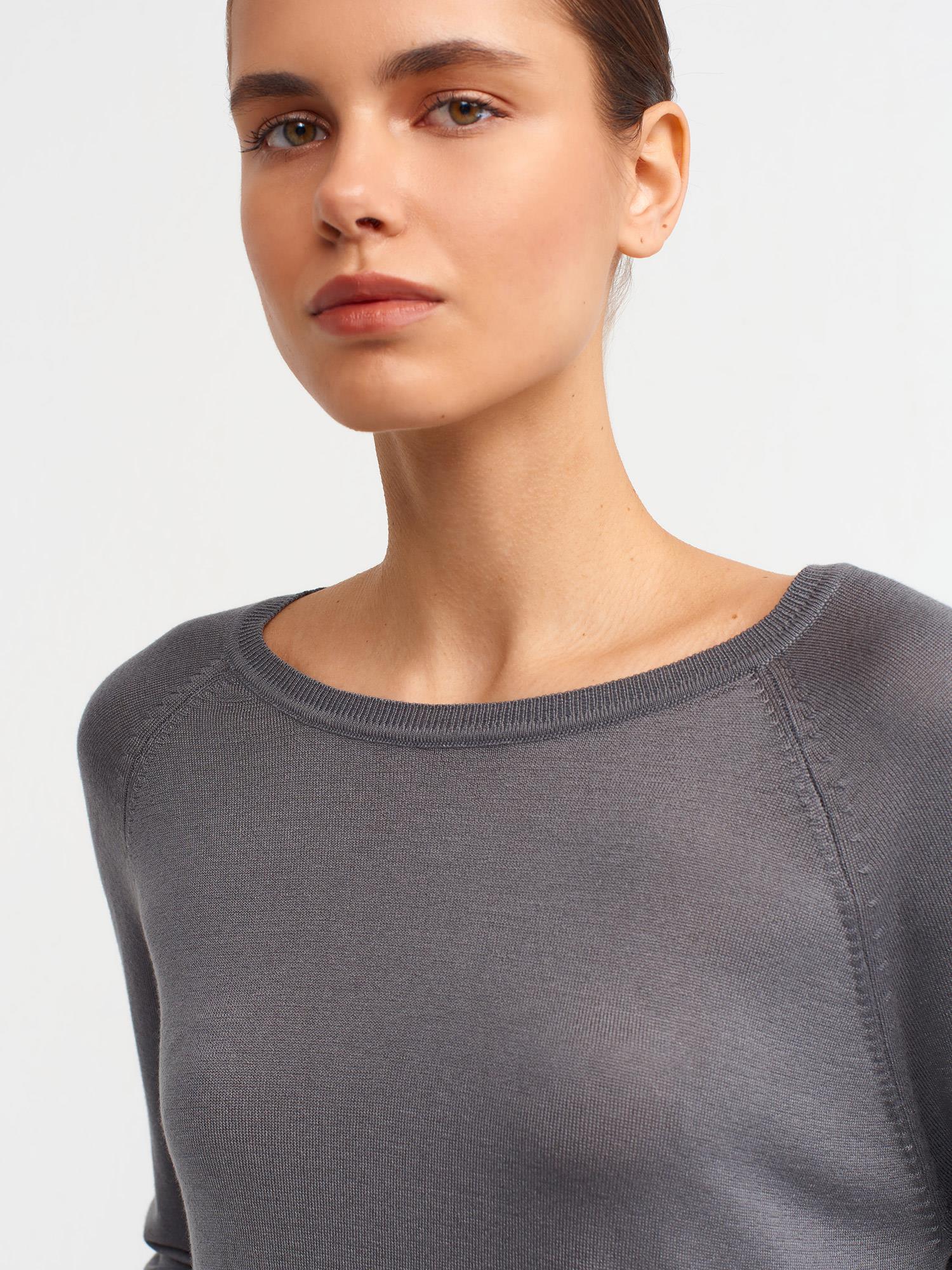 Wholesale Women's Smoke Gray Fine Knit Blouse with Raglan Sleeves and Side Slits 0431-10536