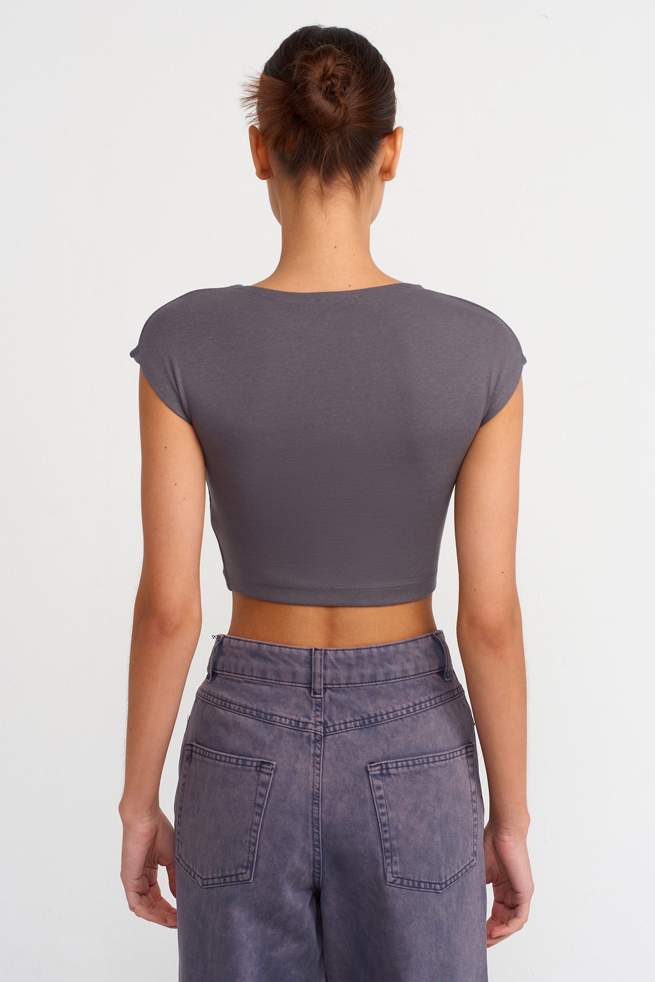 Wholesale Women's Smoke Gray Modal-Cotton Cropped T-Shirt 0431-30528