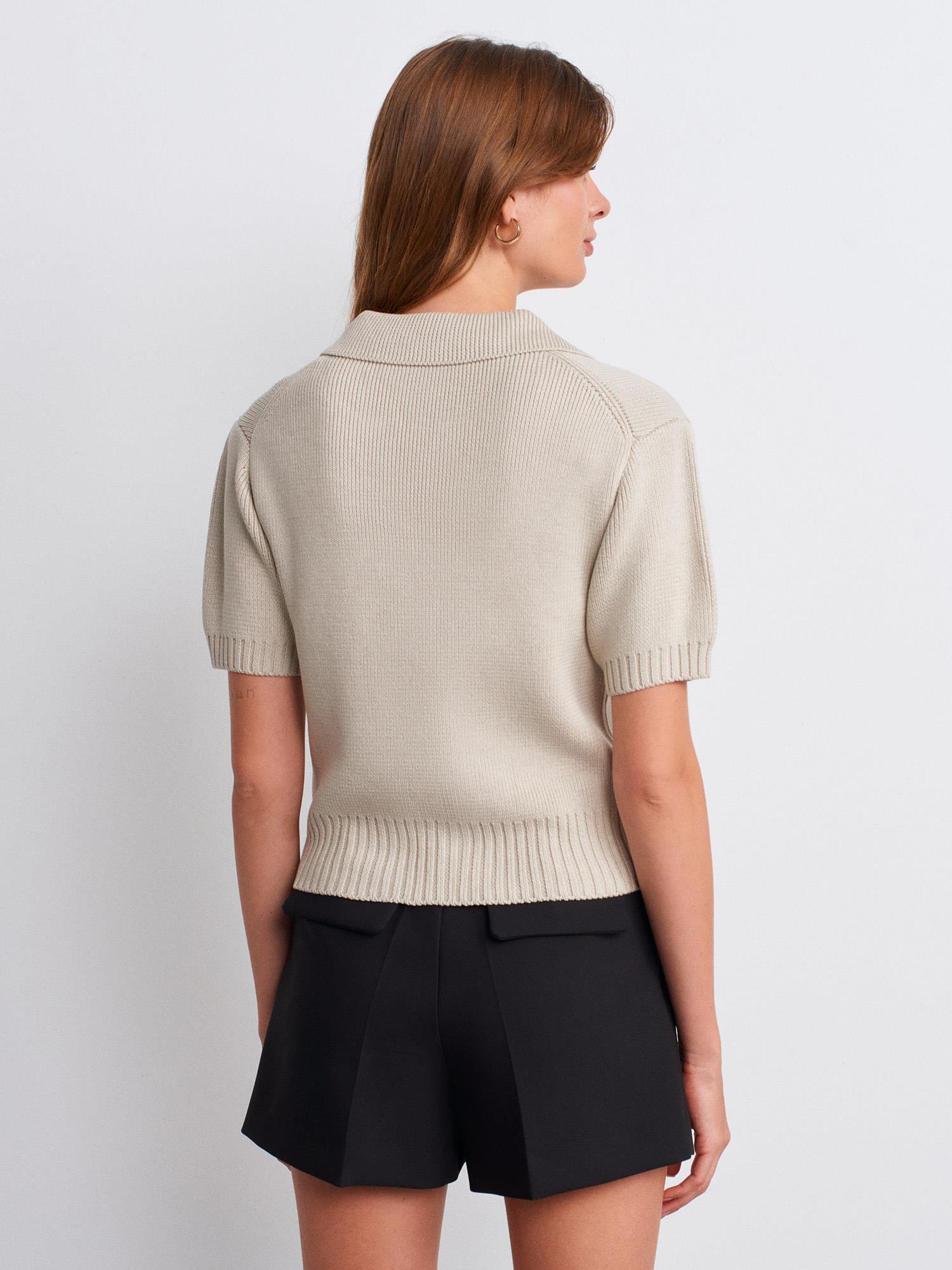 Wholesale Women's Stone Bow-Tie Knit Cardigan 0431W26-10809