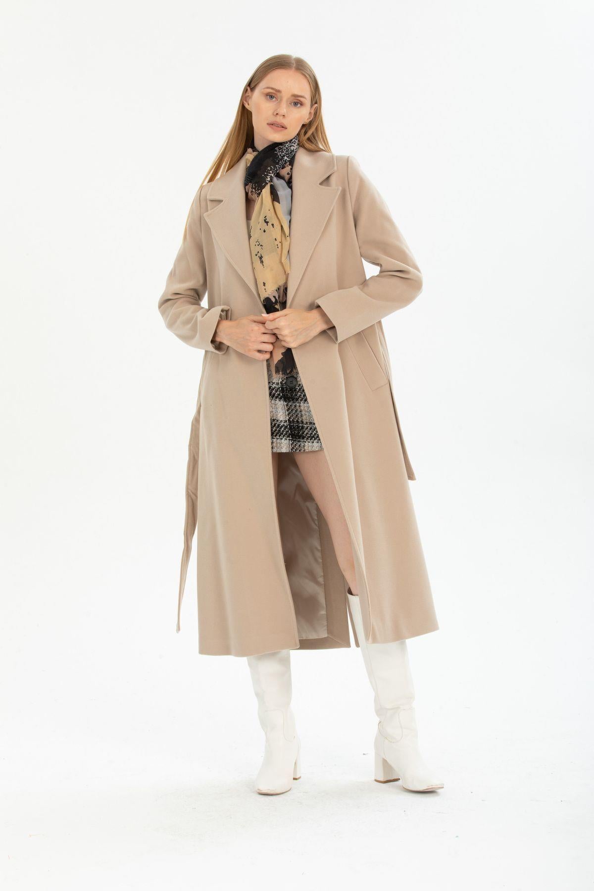 Wholesale Women's Stone Color Lapel Long Belted Pocketed Coat